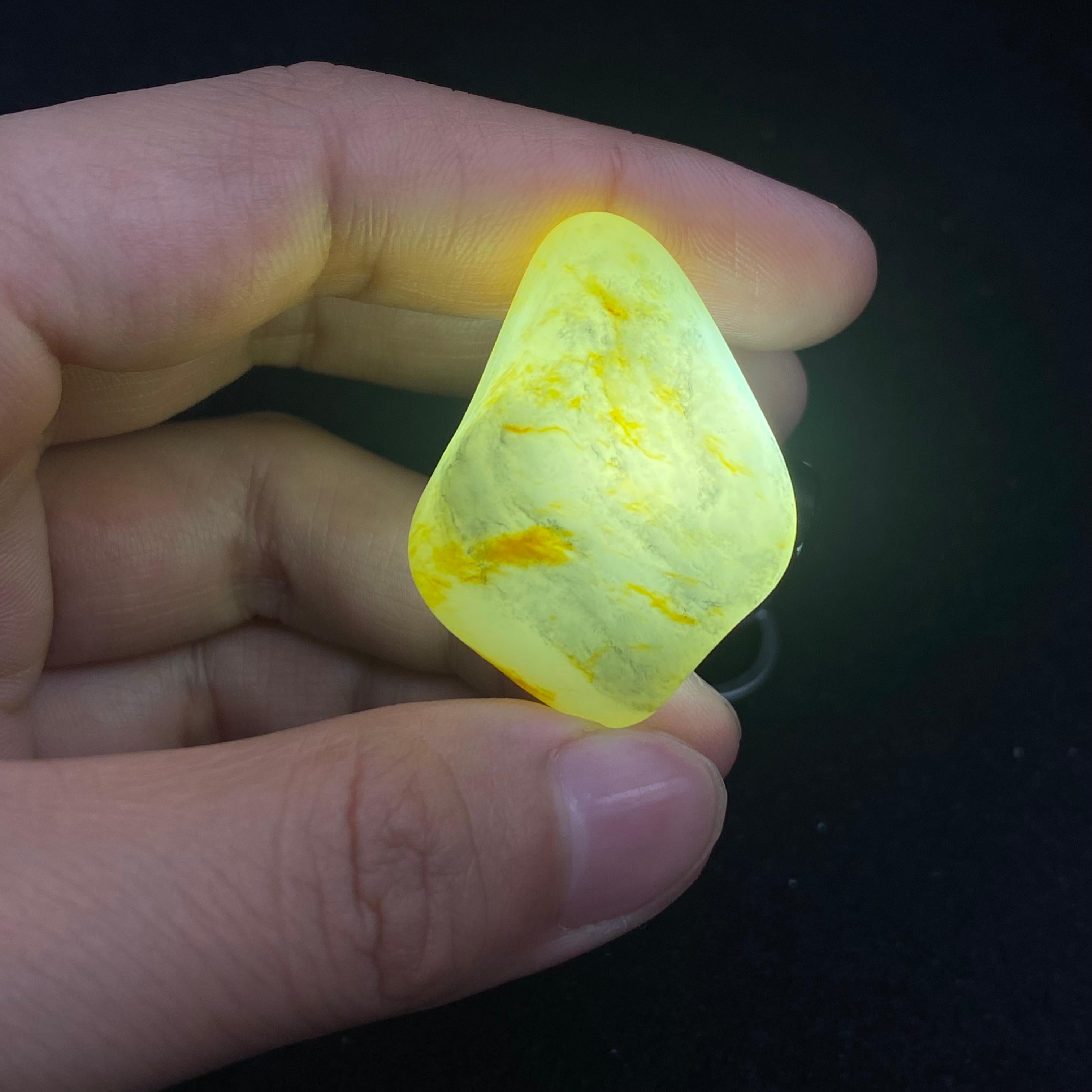 和田玉青花籽料吊坠籽（16.3g）