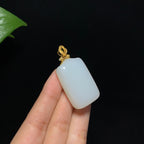 收藏级18k金镶和田山料羊脂白玉无事牌（24.2g）