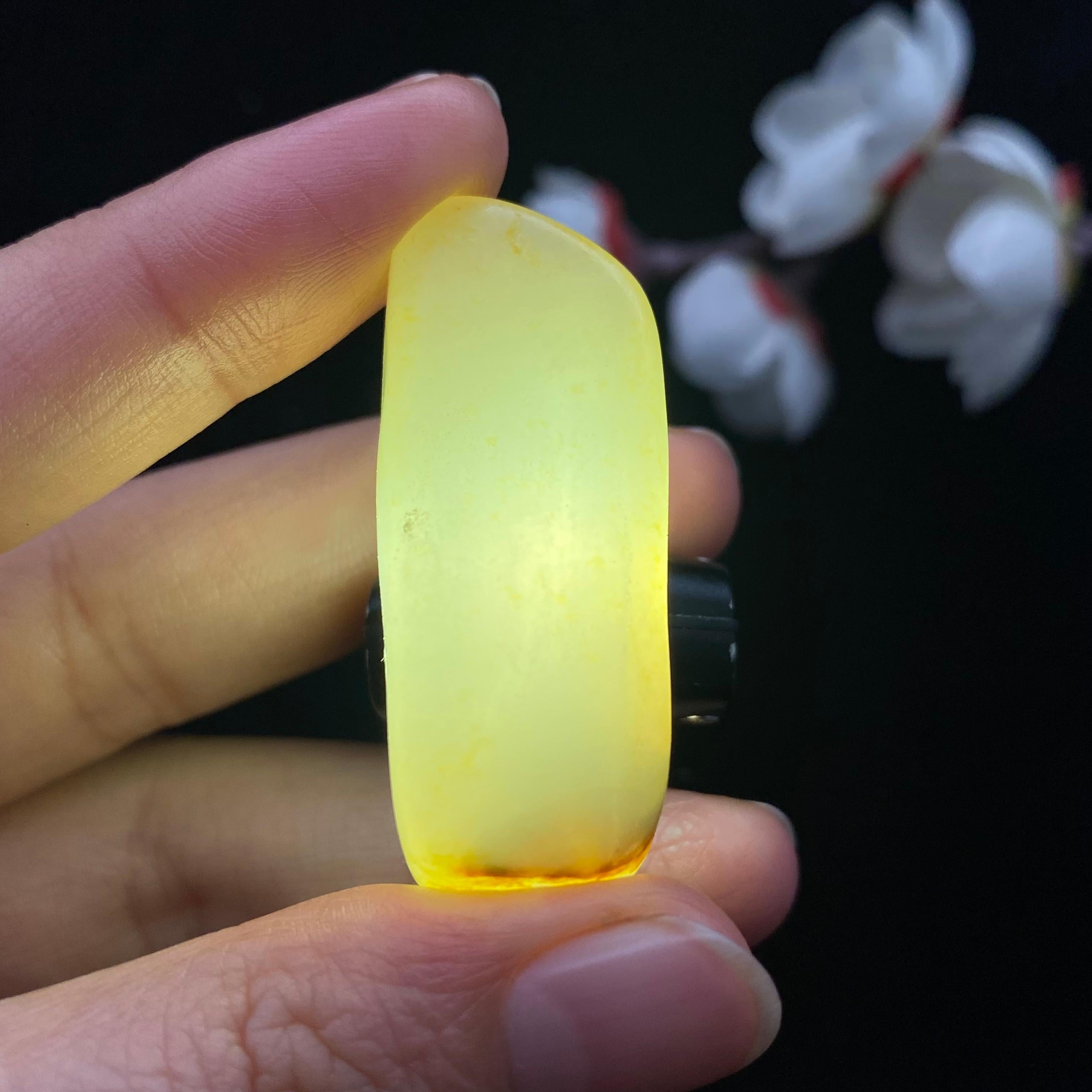 和田玉洒金皮籽料（17.1g）
