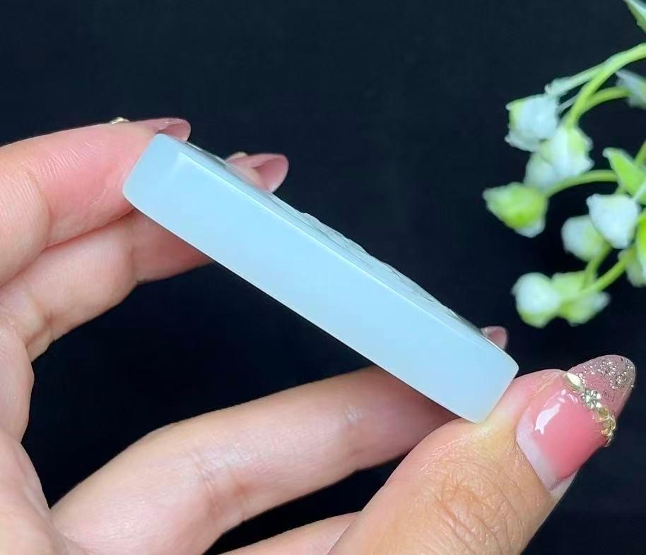 和田玉羊脂白玉马牌马到成功（54.7g）