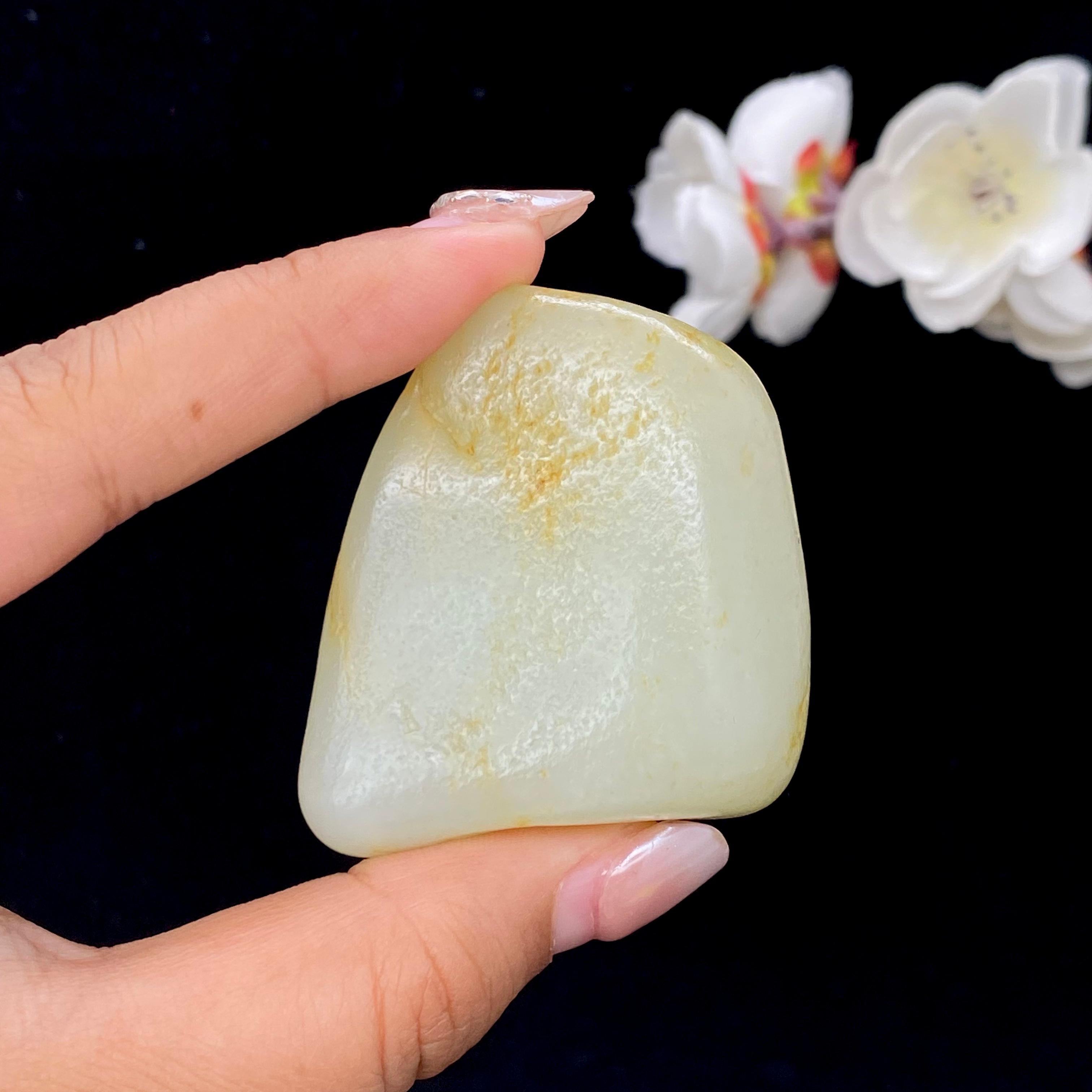 和田玉洒金皮籽料手把件（85g）