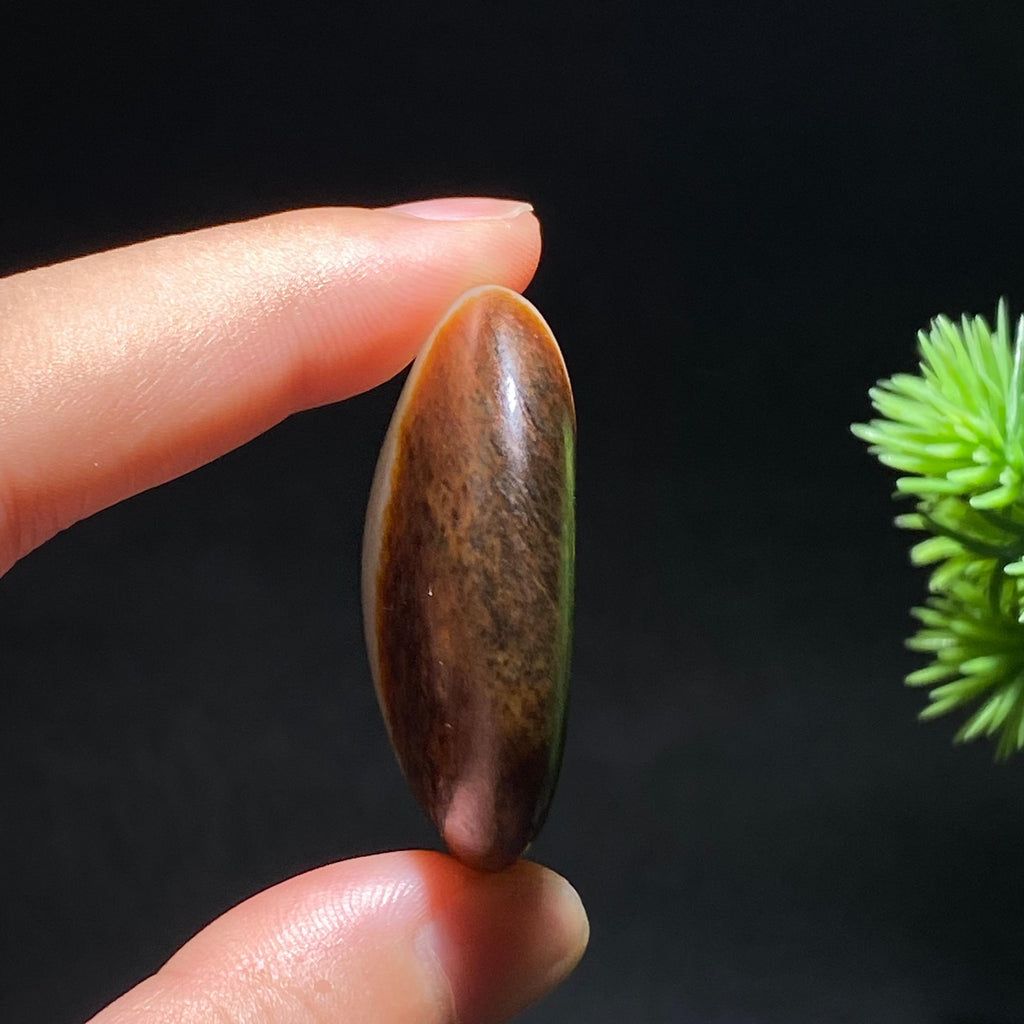 和田玉聚红皮籽料原石（25.1g）