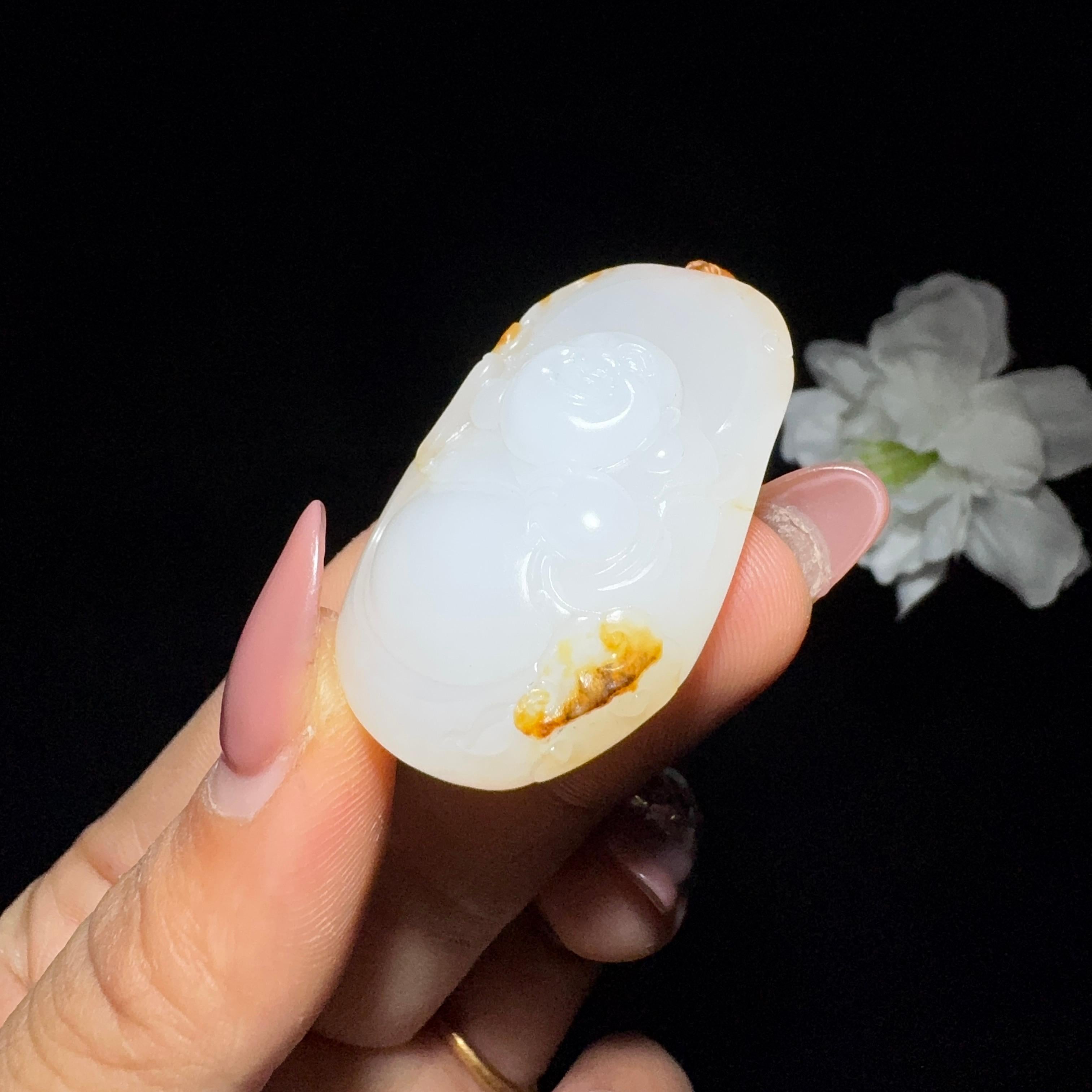 和田玉籽料挂件佛公（31.3g）