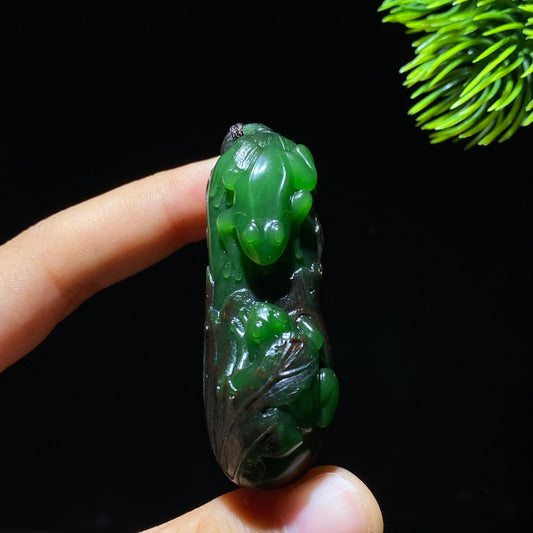 和田玉碧玉呱呱来财挂件（37.5g）