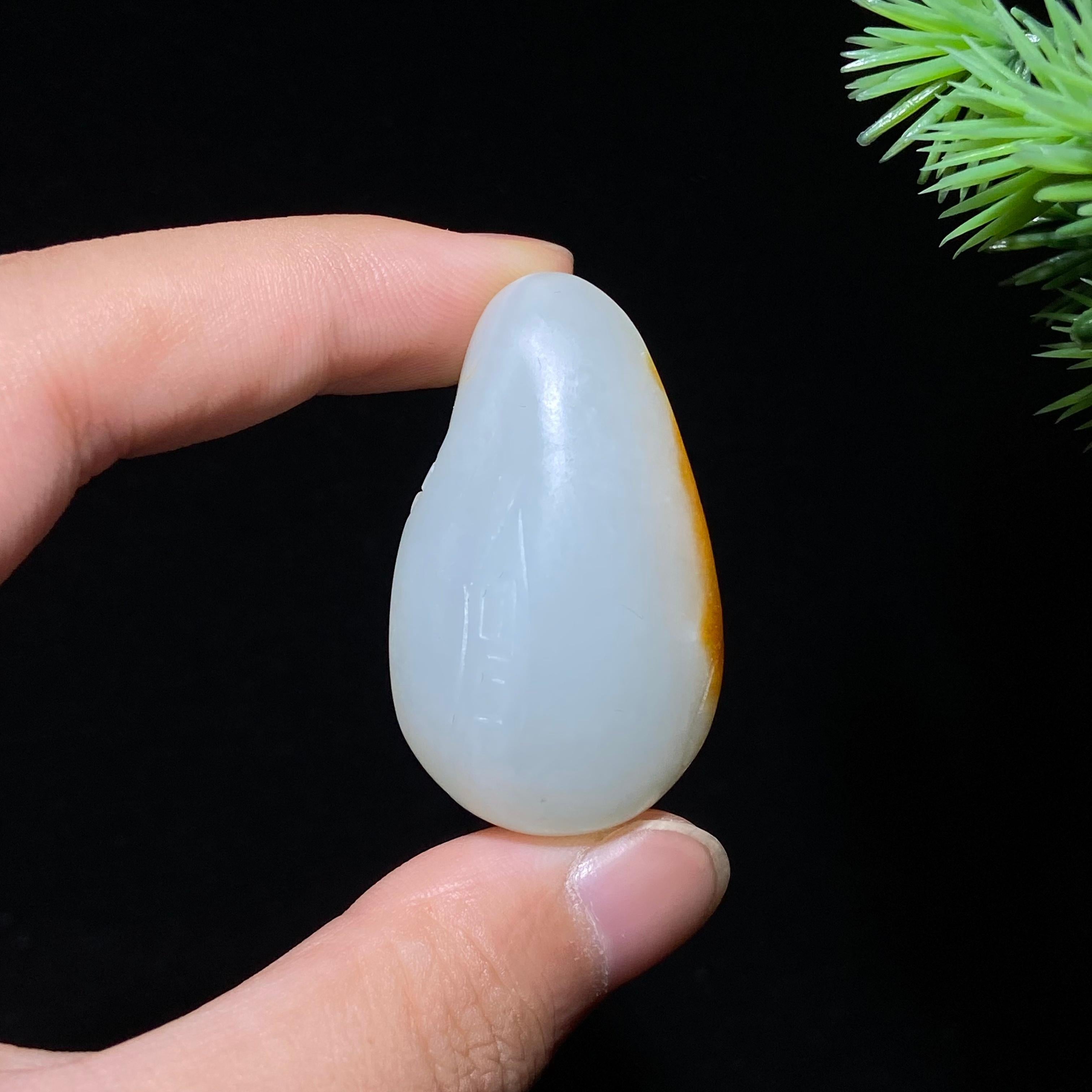 和田玉籽料佛公（25.4g）