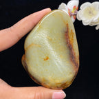 和田玉洒红皮籽料手把件（194.2g）