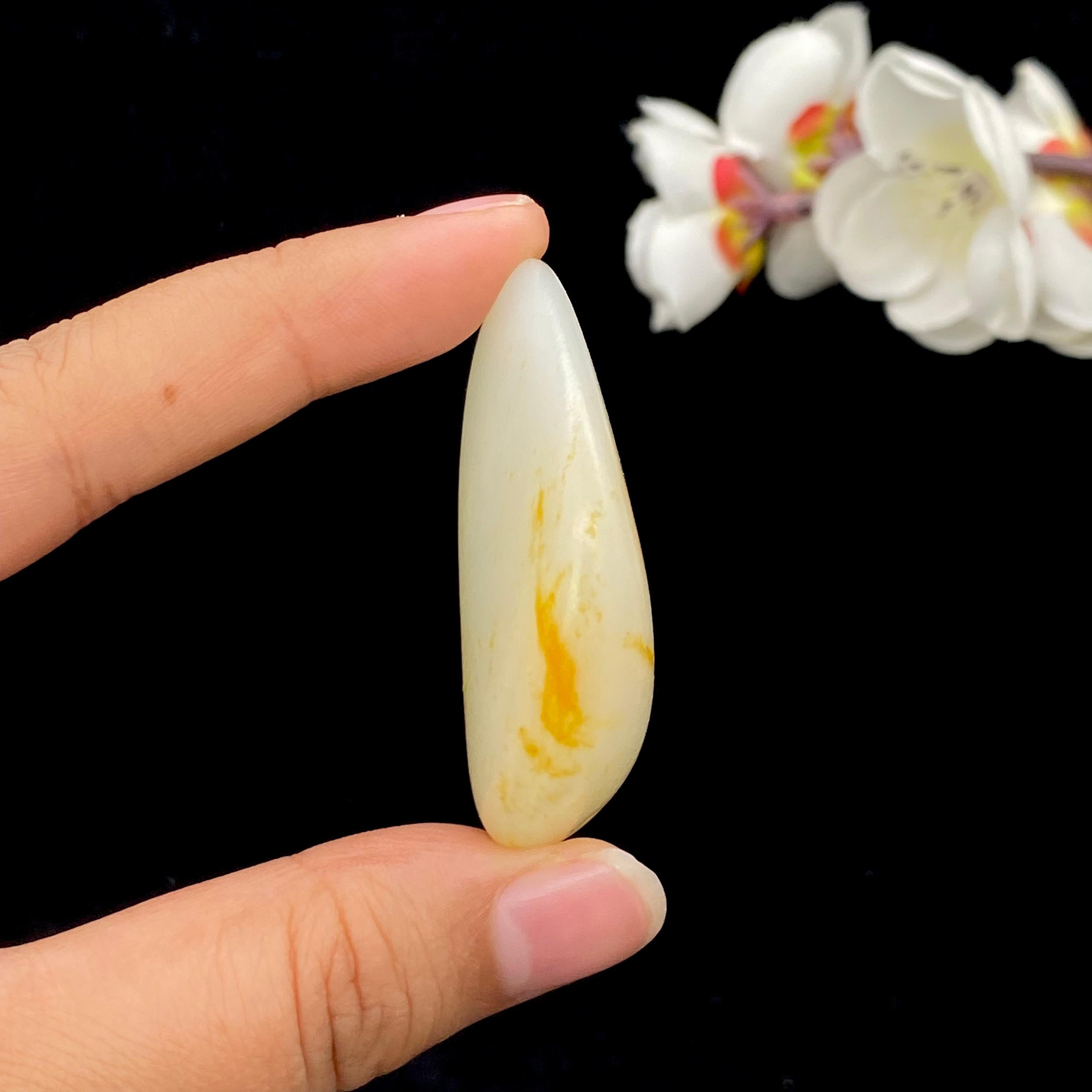 和田玉洒金皮籽料挂件（37.5g）