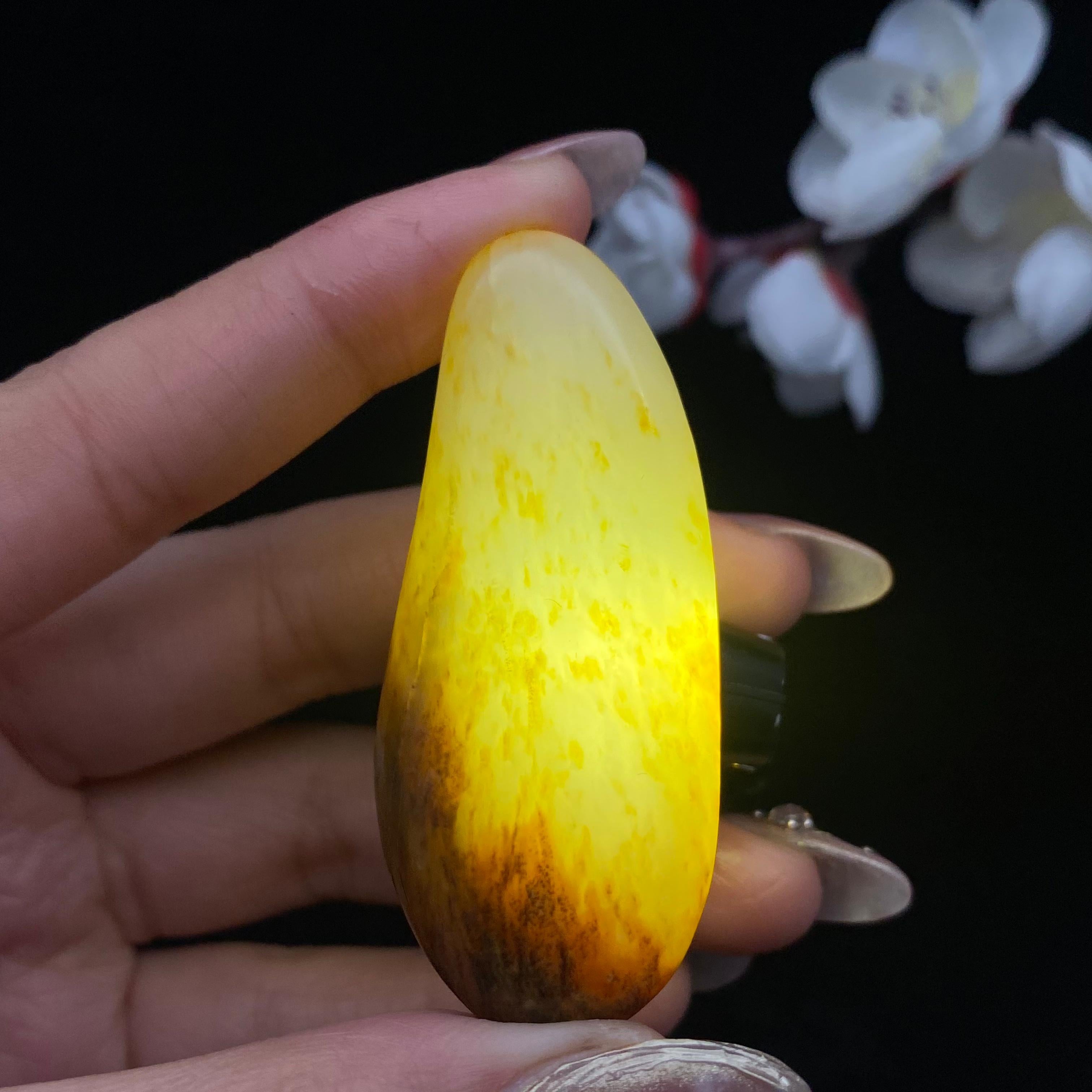 和田玉聚黄皮籽料原石（31.2g）