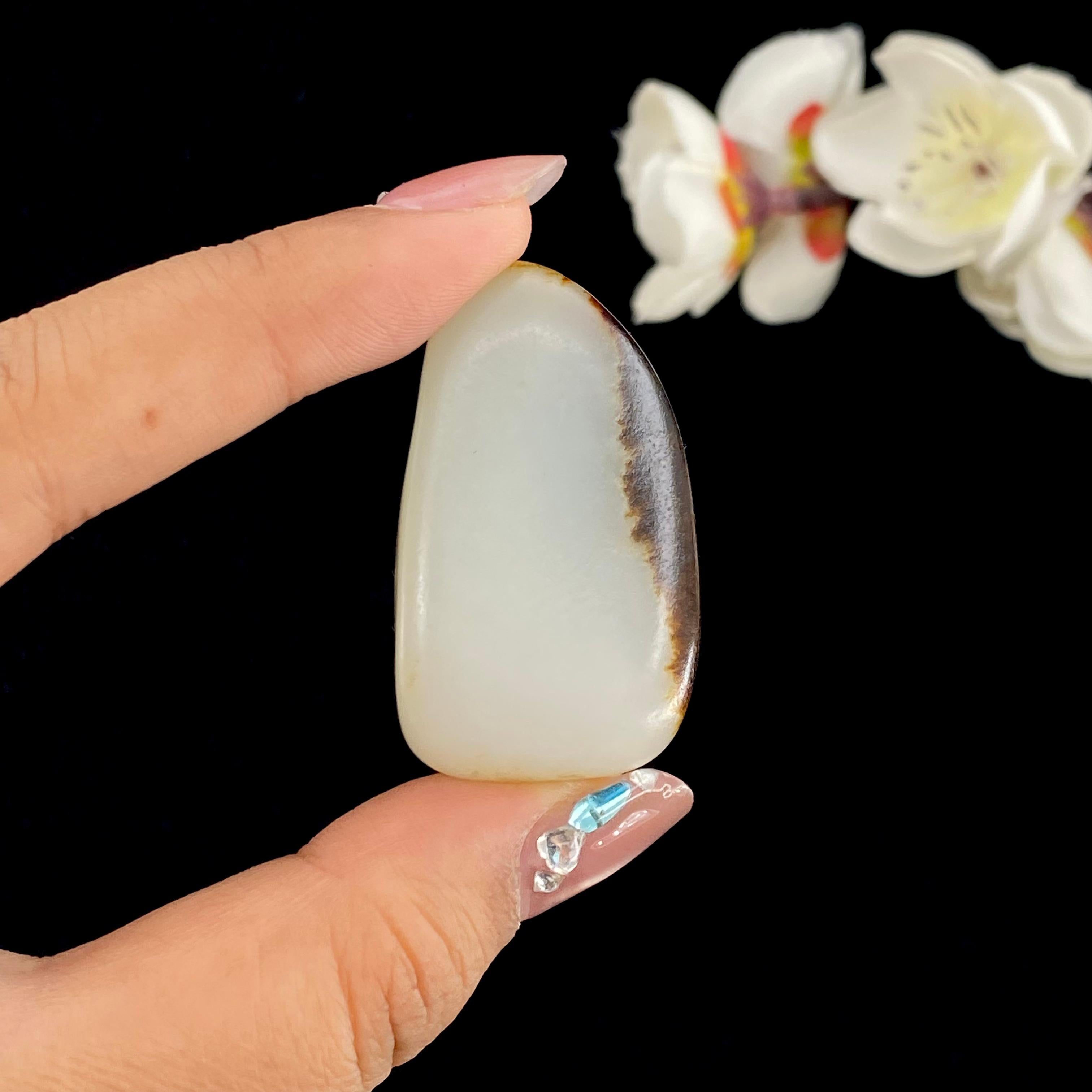 和田玉聚红皮籽料挂件（33.8g）