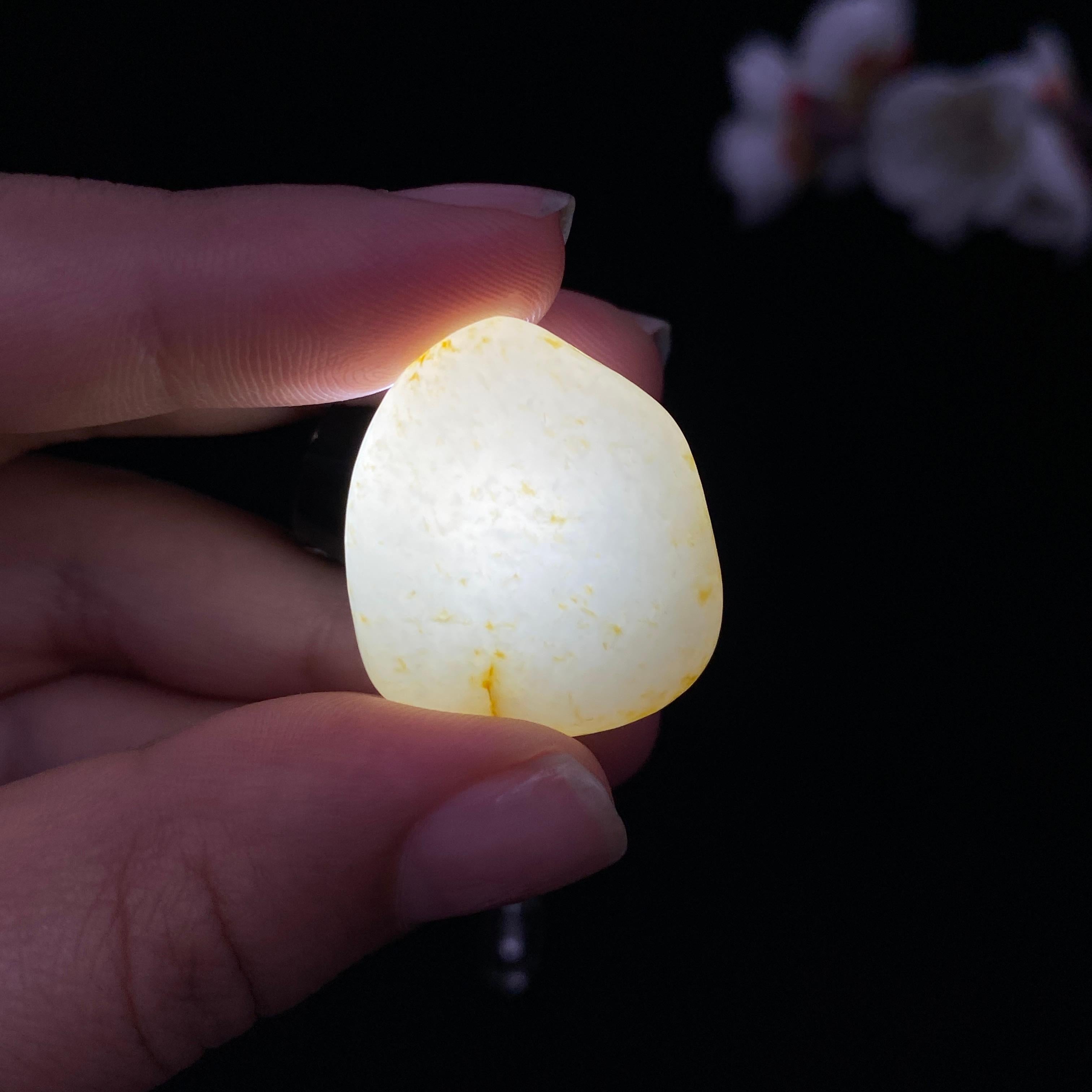 和田玉洒金皮籽料吊坠籽（8.9g）