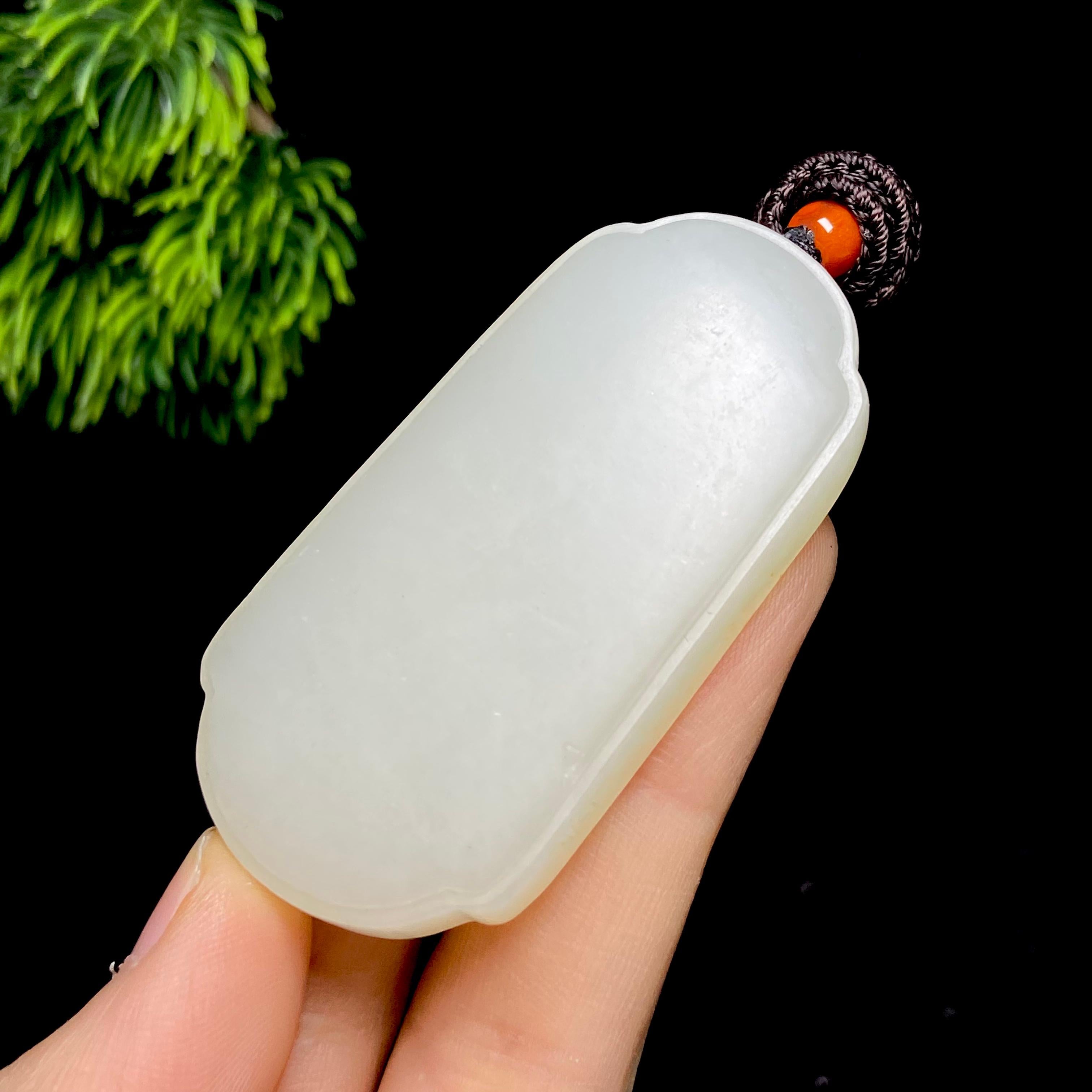 和田玉籽料无事牌（46.7g）