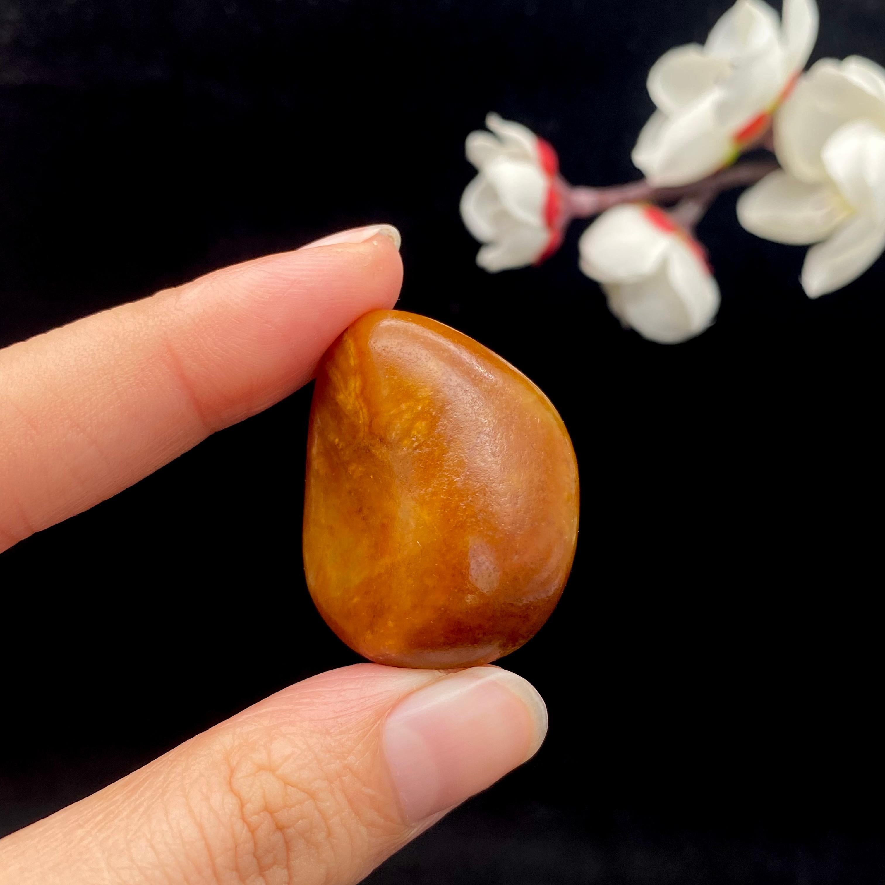 和田玉红沁皮籽料原石（20.7g）