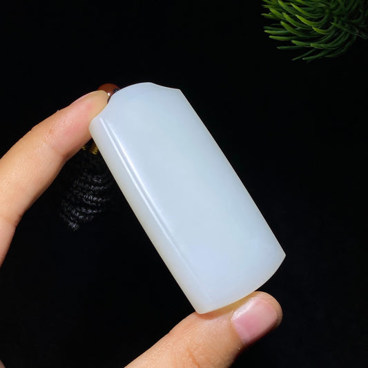 和田玉白玉无事牌（67.5g）