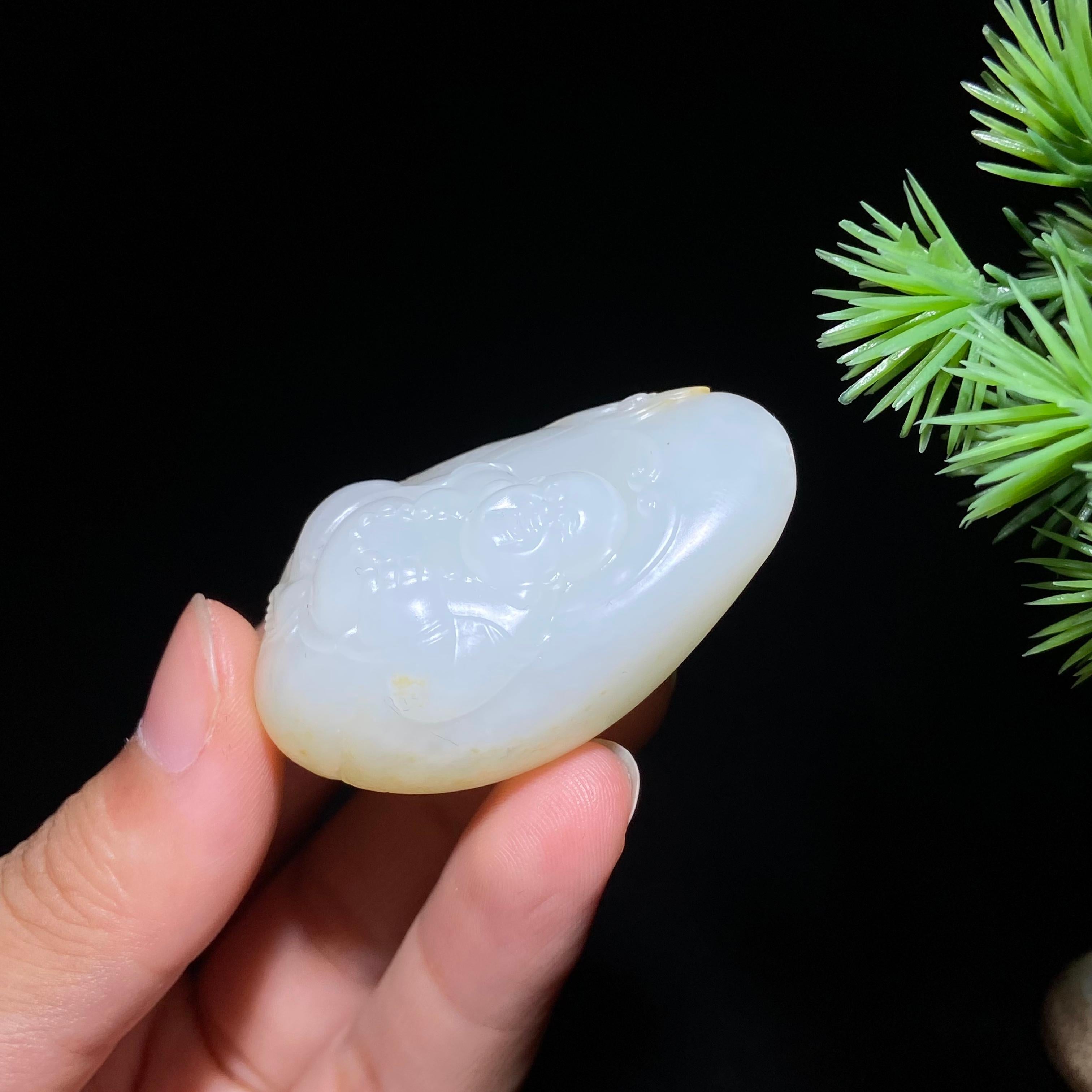 和田玉籽料佛公（40.5g）