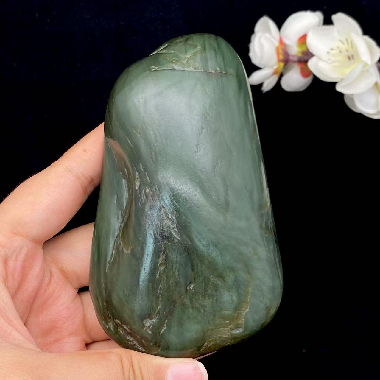 和田玉沙枣青籽料大摆件（455.6g）