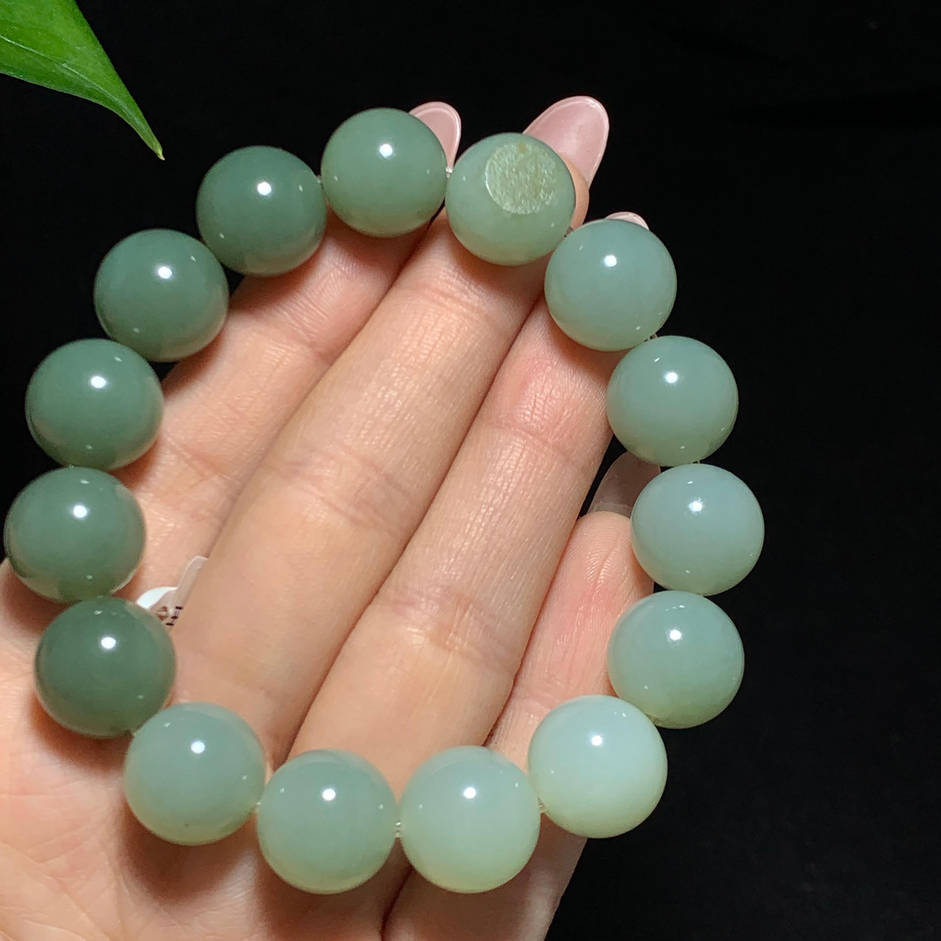 和田籽料翠青圆珠手串（64.8g）