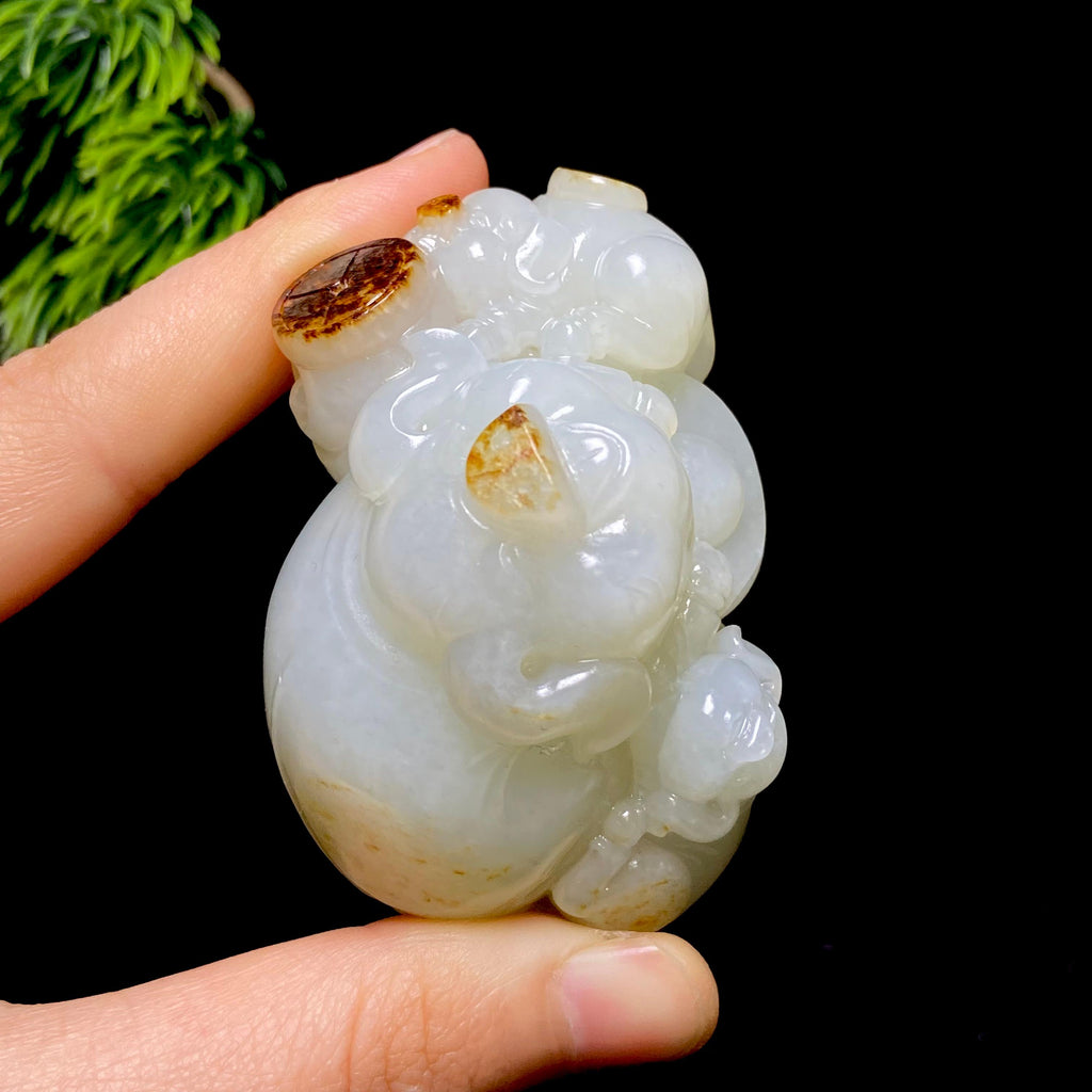 和田玉籽料小猪把件（155.2g）