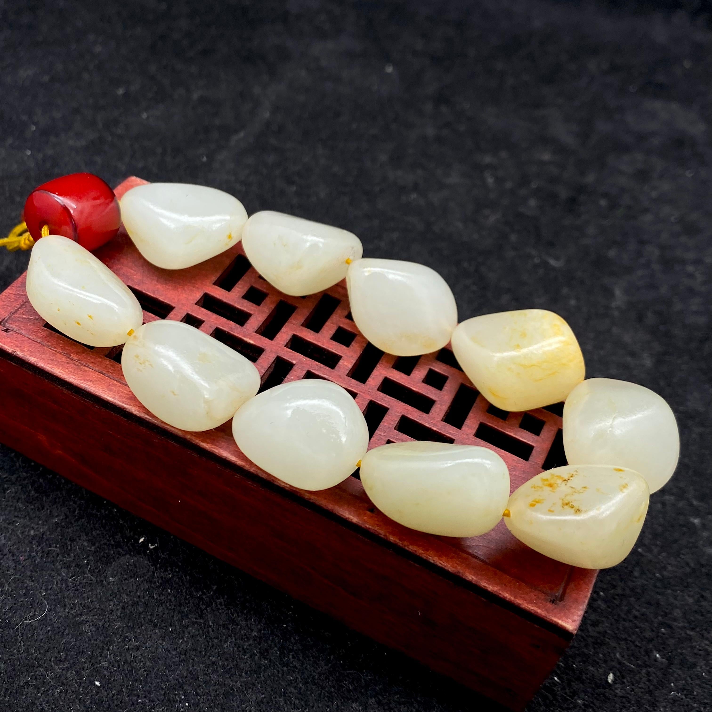 和田玉洒金皮【精品手串】（59.5g）