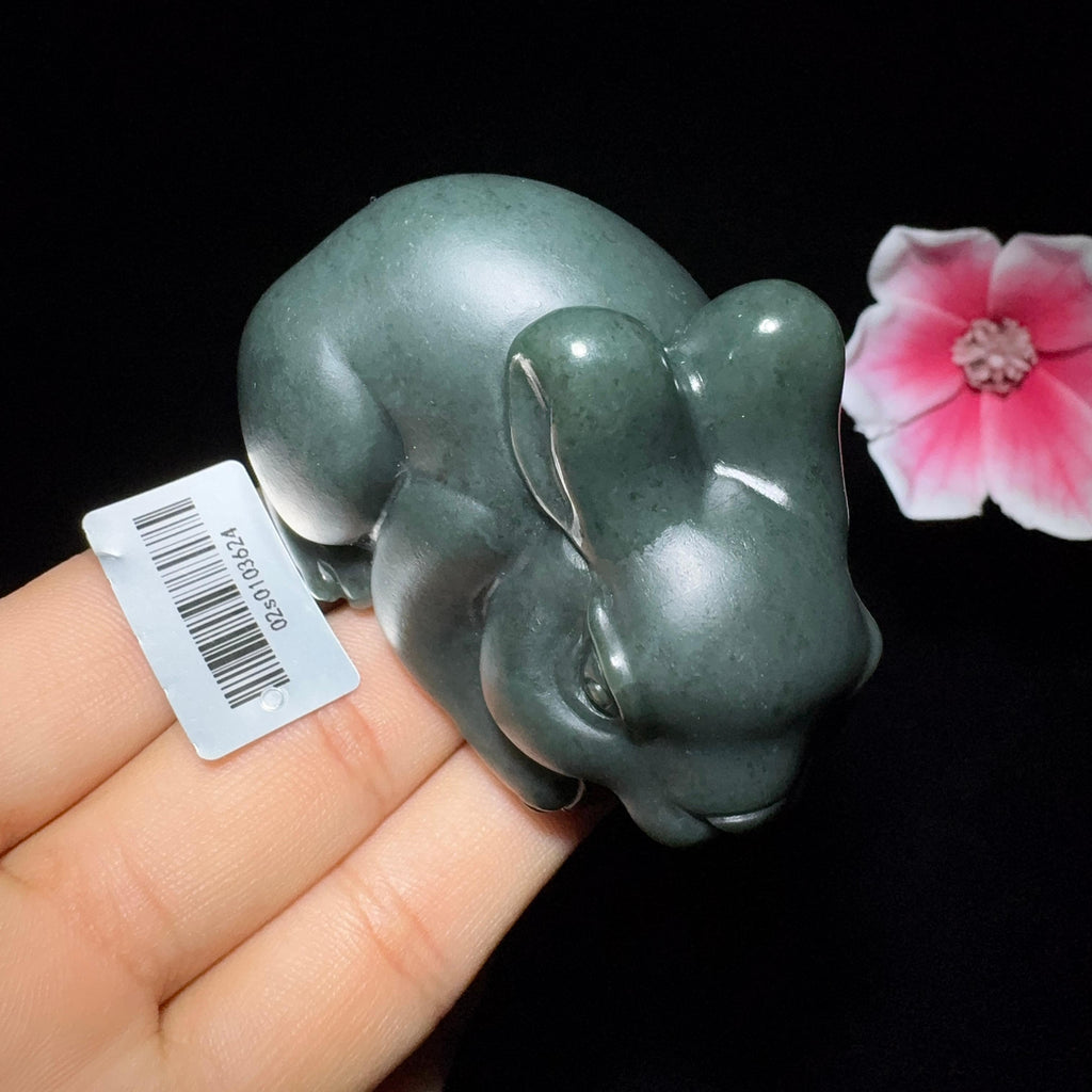 和田玉沙枣青手把件兔子（160.0g）