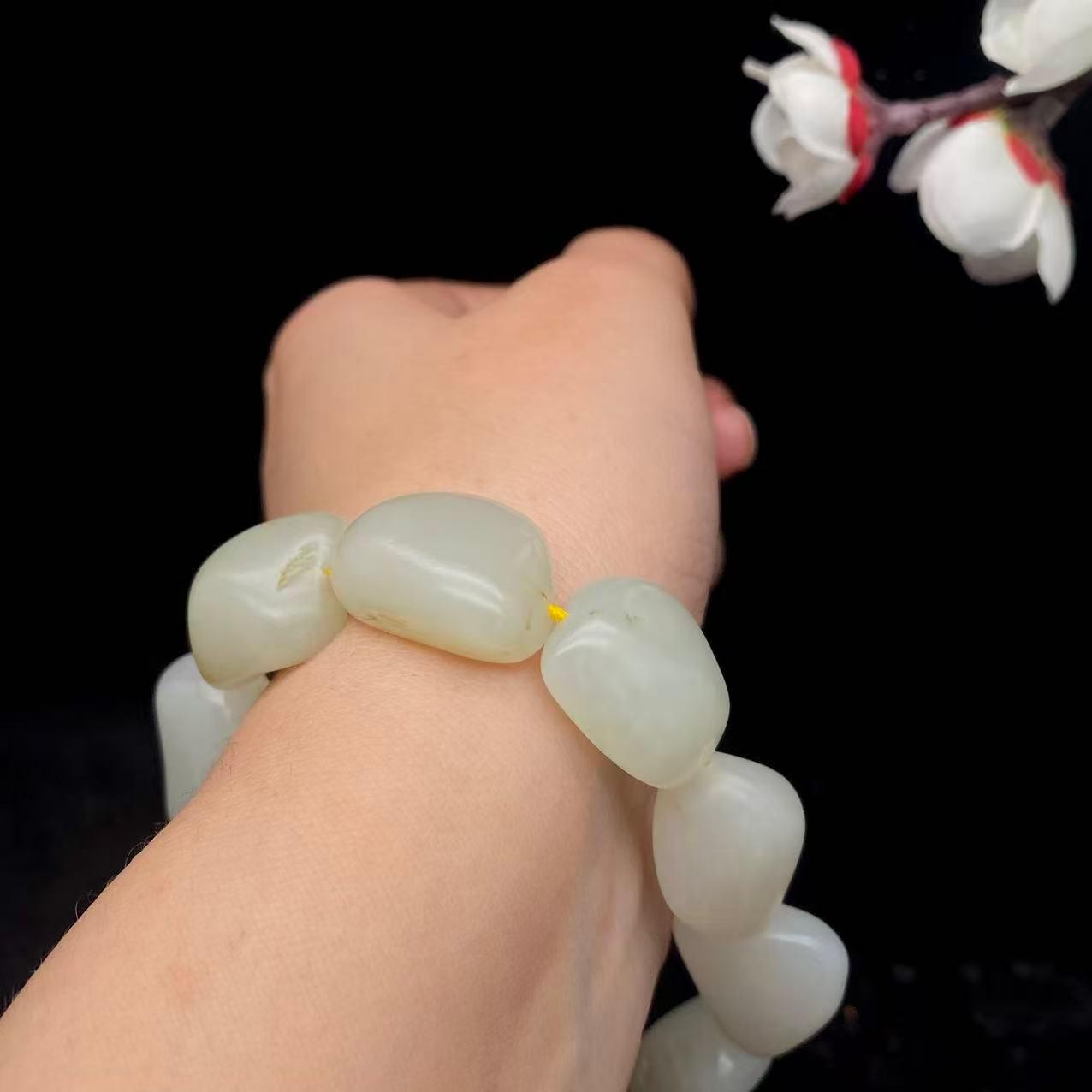 和田玉白玉籽料【精品手串】（56.6g）