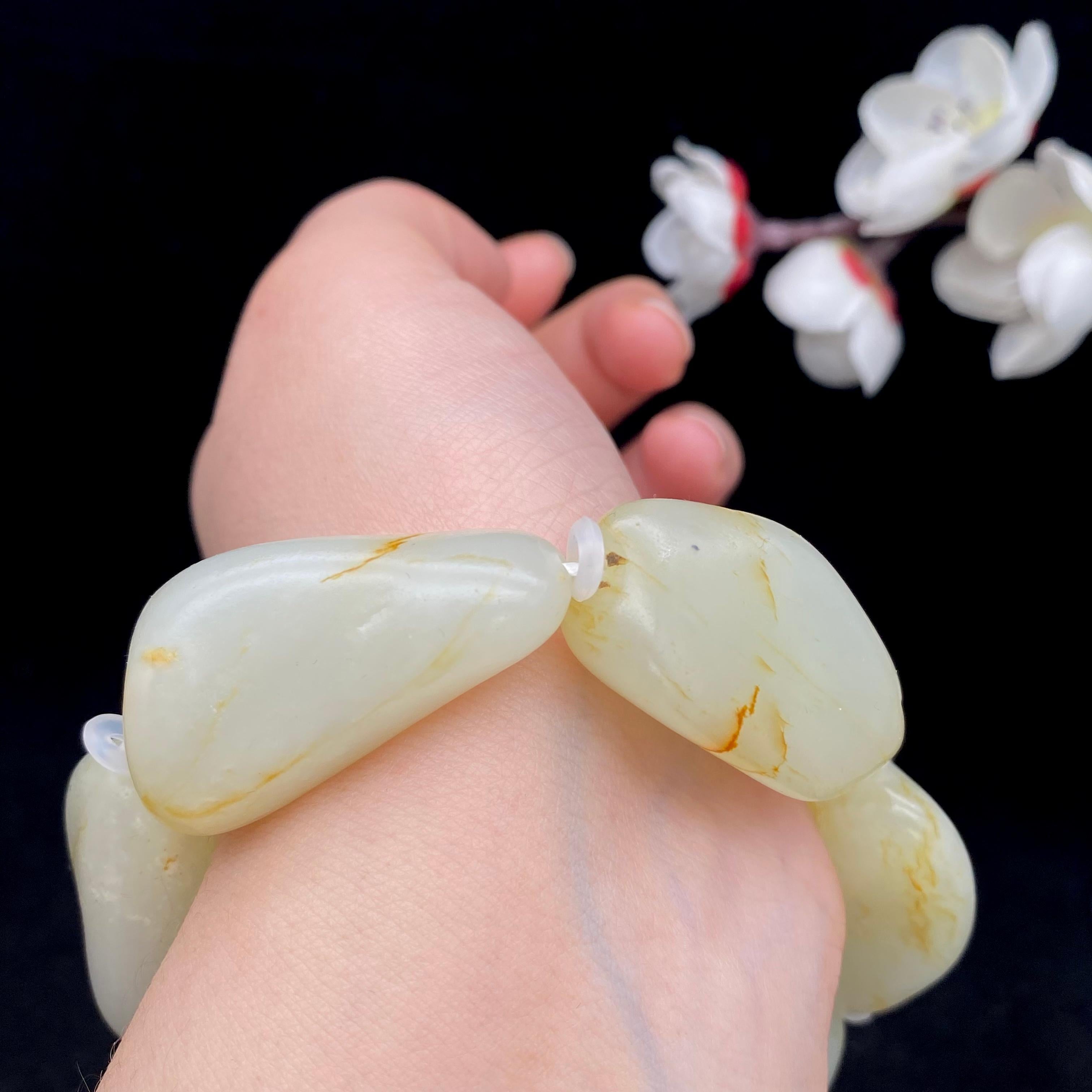 和田玉洒金皮籽料【精品手串】（112.9g）