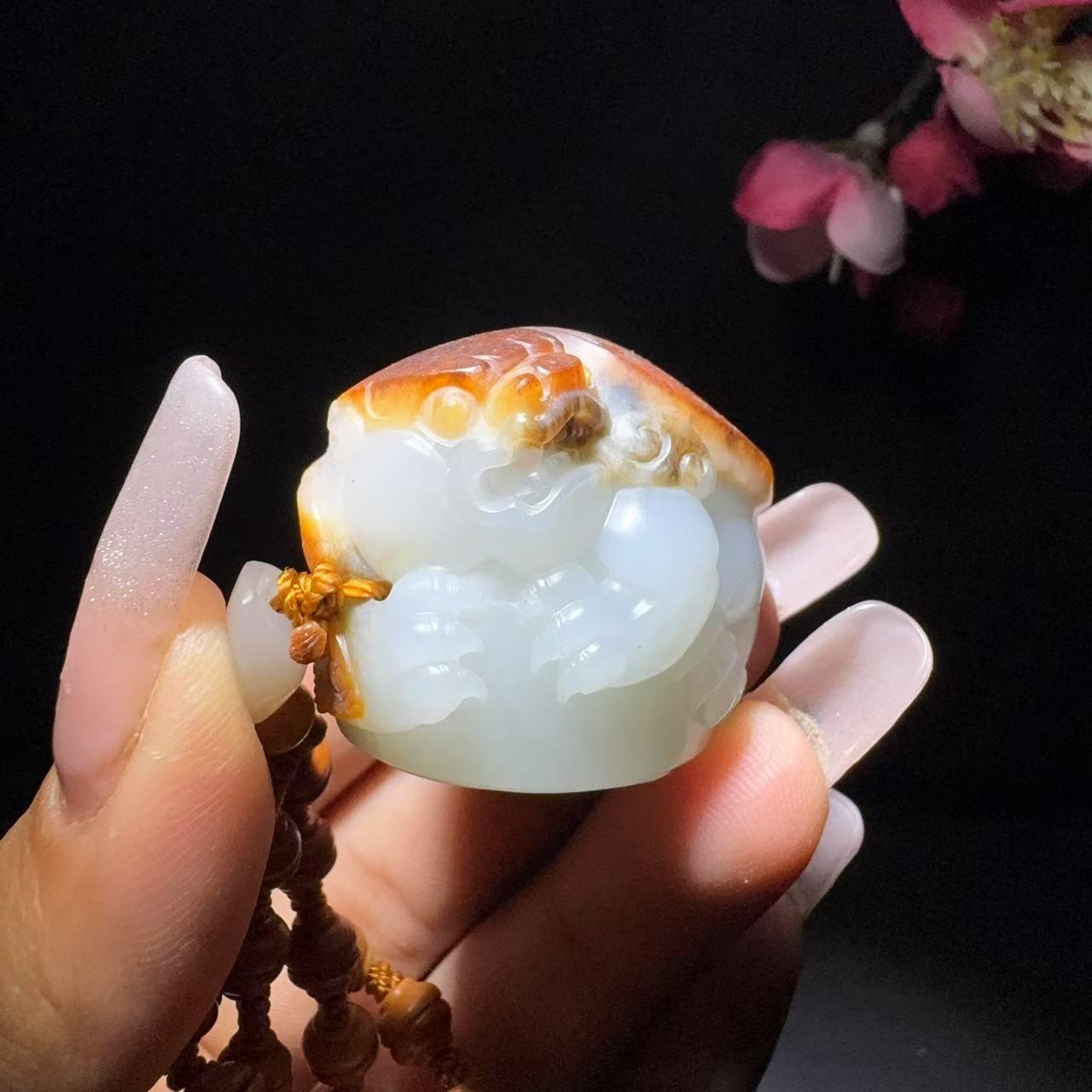 和田玉籽料挂件龙龟（50.2g）