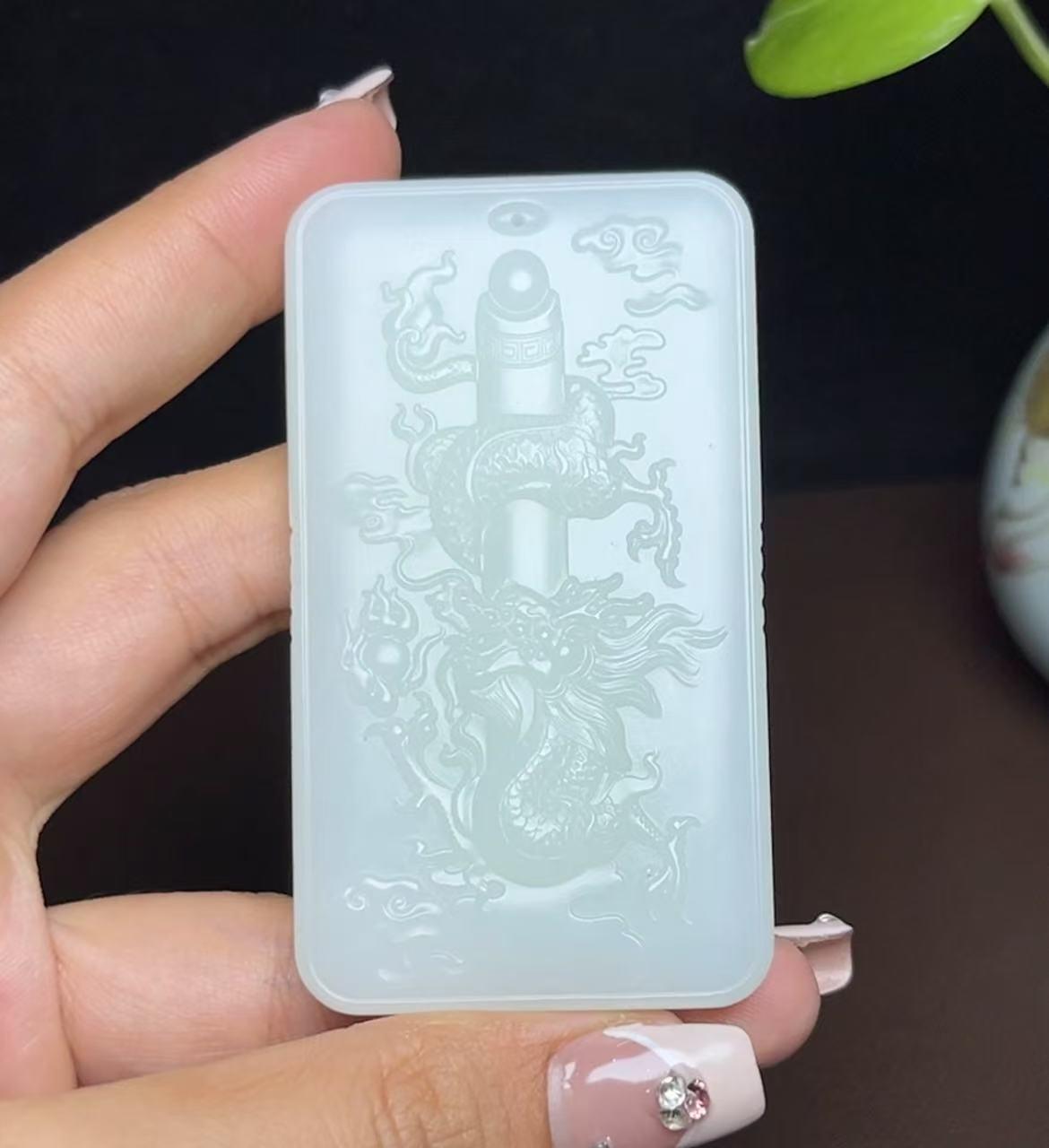 和田羊脂玉祥龙护主（80.5g）