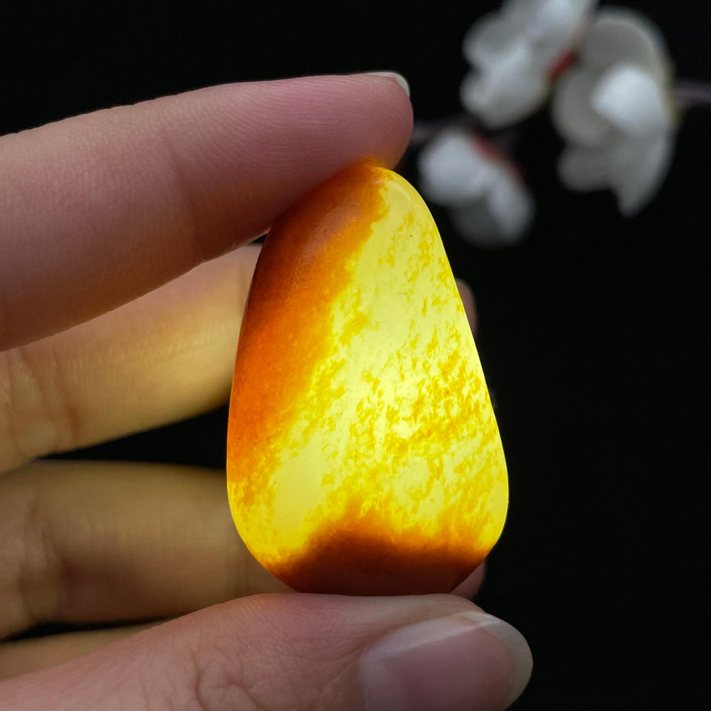 和田玉聚红皮籽料（20g）