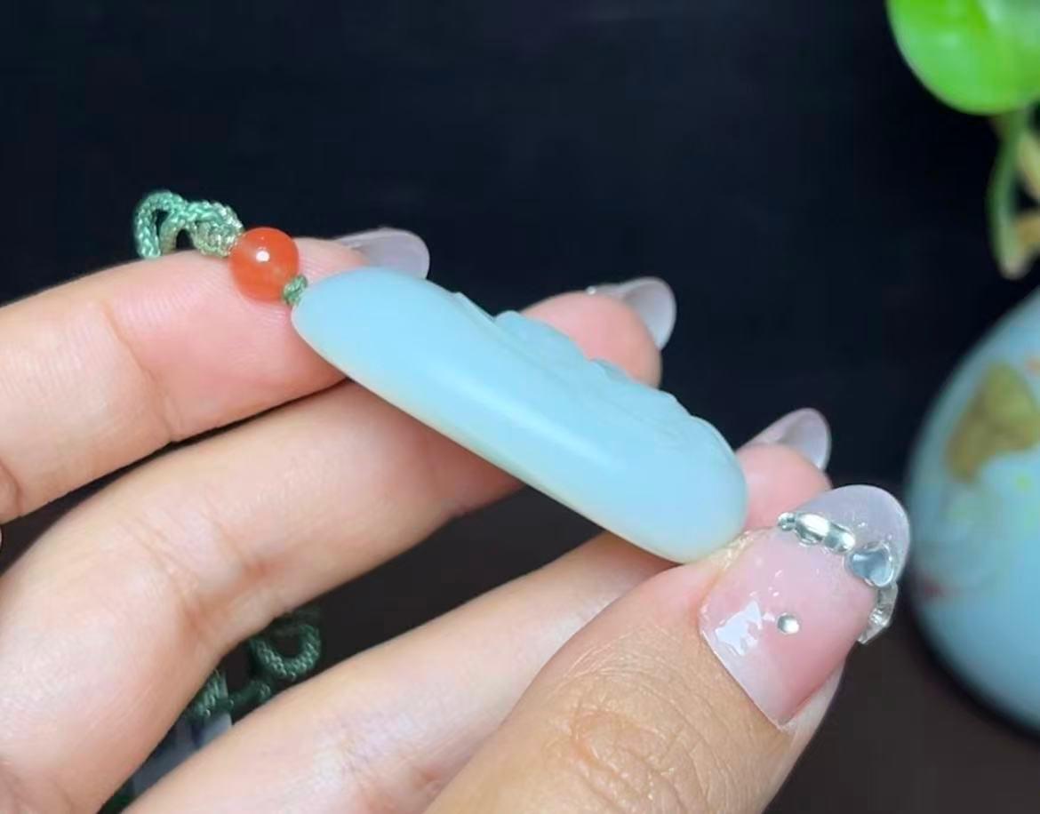 高品质和田羊脂玉佛公（22.6g）