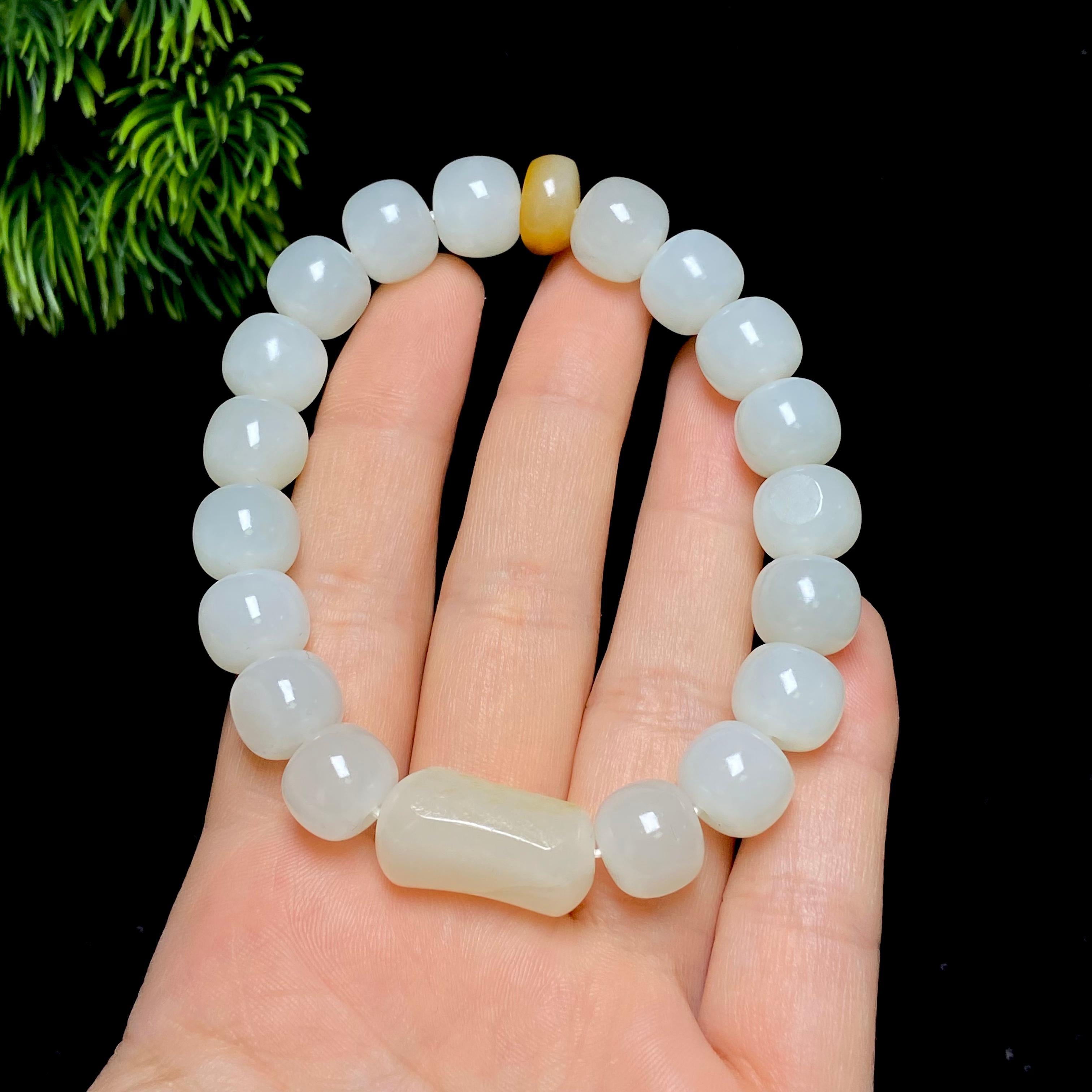 和田玉籽料老型珠手串（46.4g）