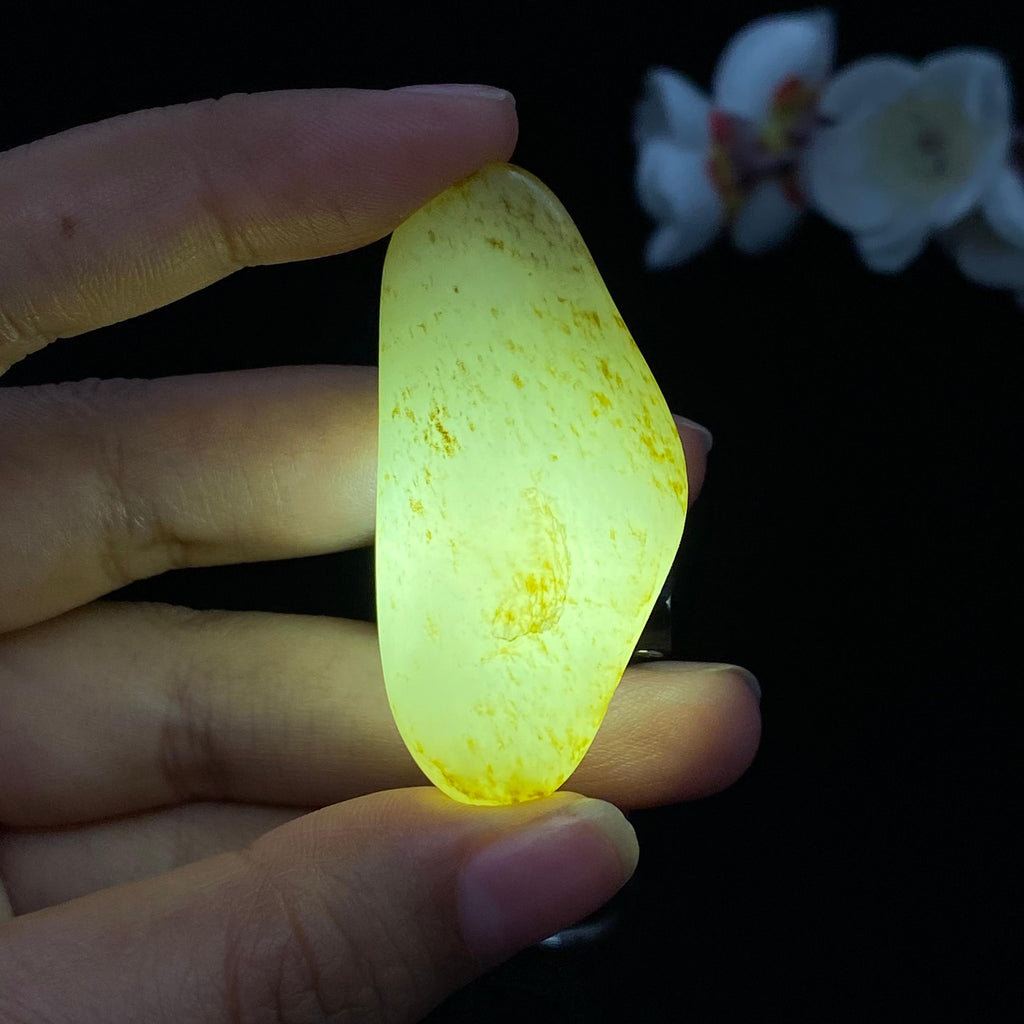 和田玉秋梨皮籽料挂件（27.2g）