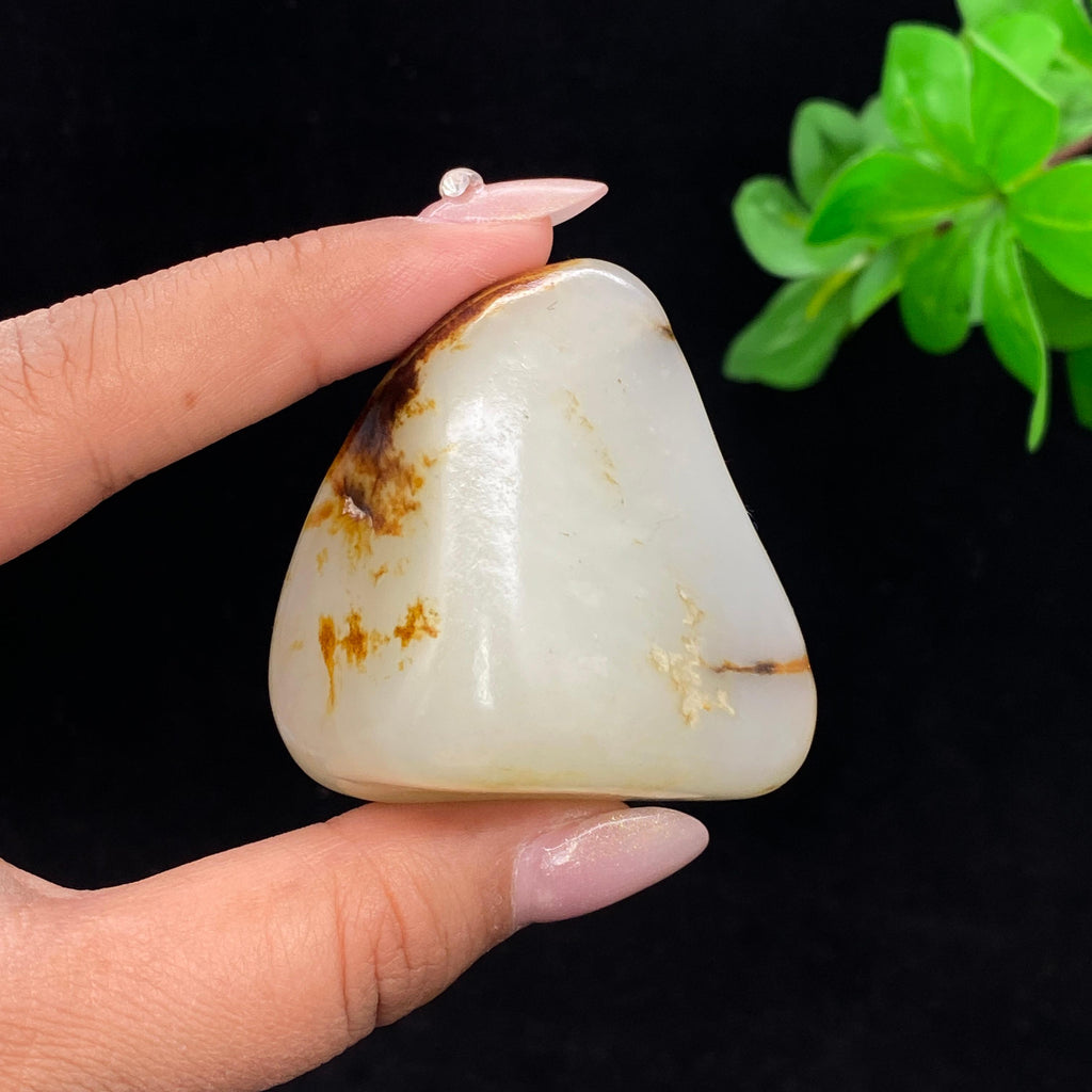 和田玉黄皮籽料手把件（91.3g）