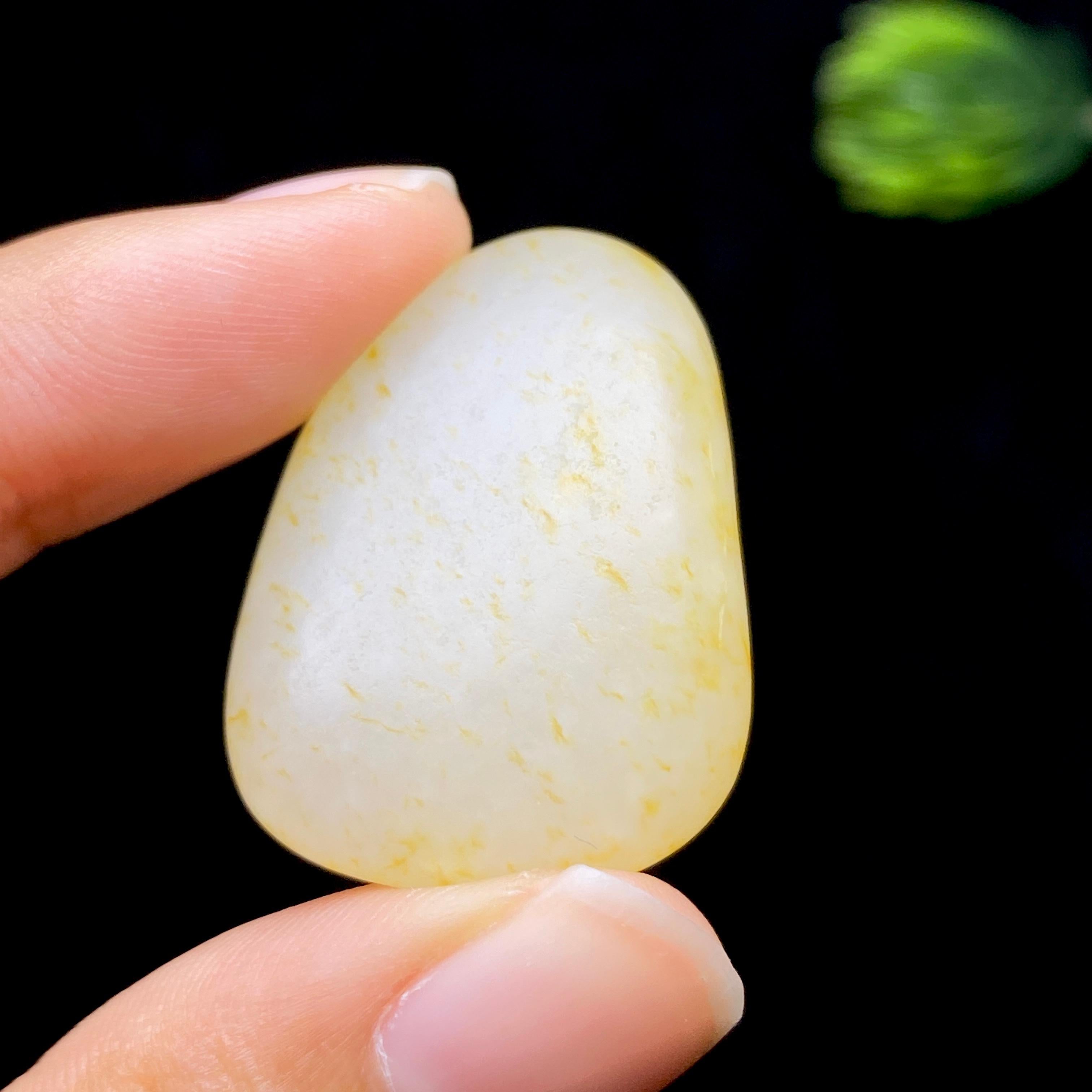 和田玉洒金皮籽料（13.23g）