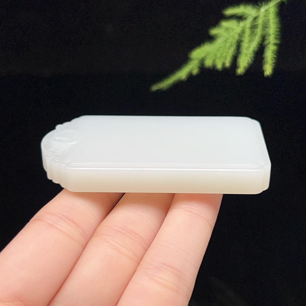 和田玉羊脂白玉无事牌（63.3g）