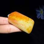 收藏级和田玉籽料平安无事牌（60.9g）
