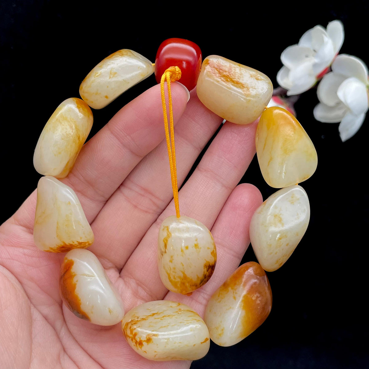 和田玉红皮籽料【精品手串】（90.2g）