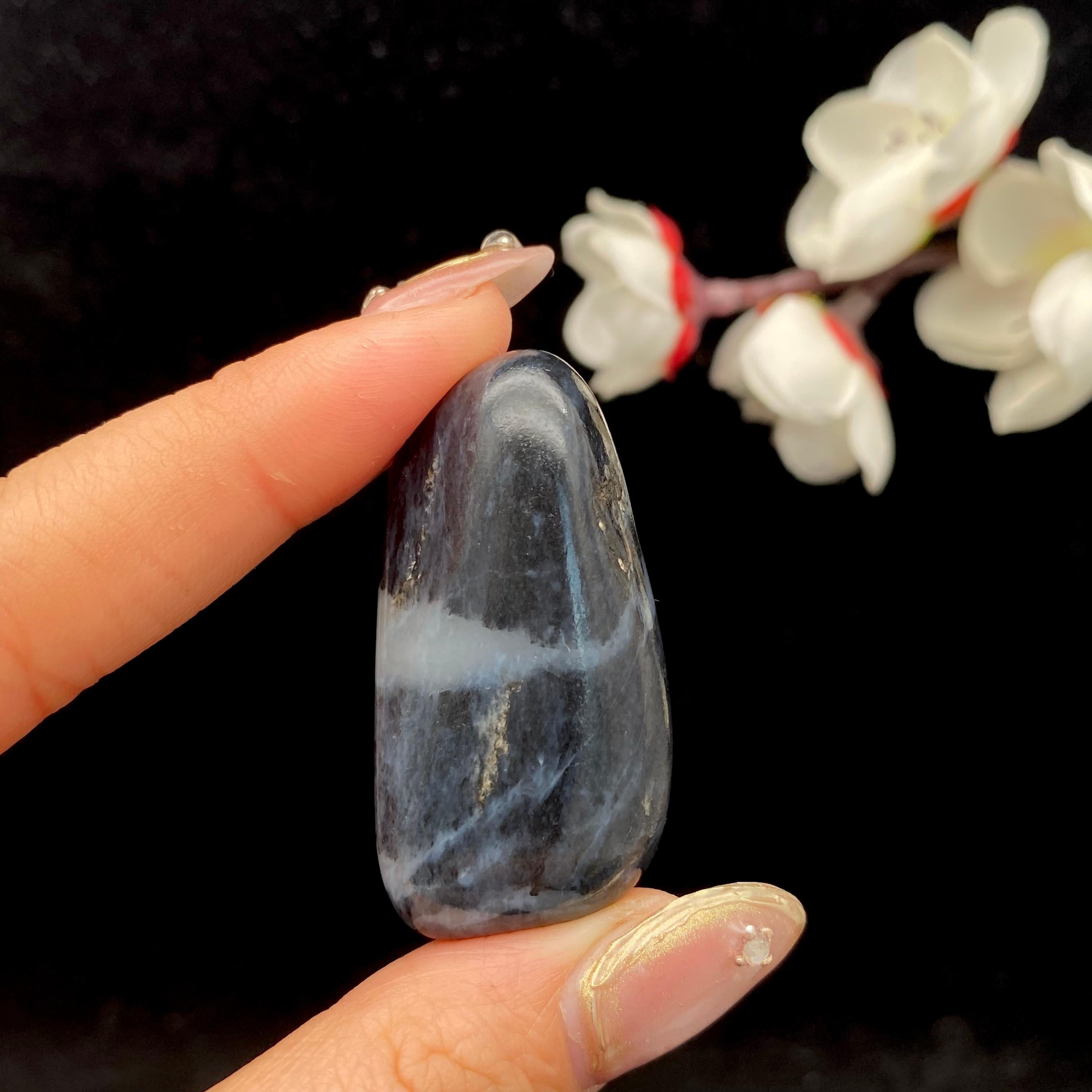 和田玉青花籽料原石（21g）