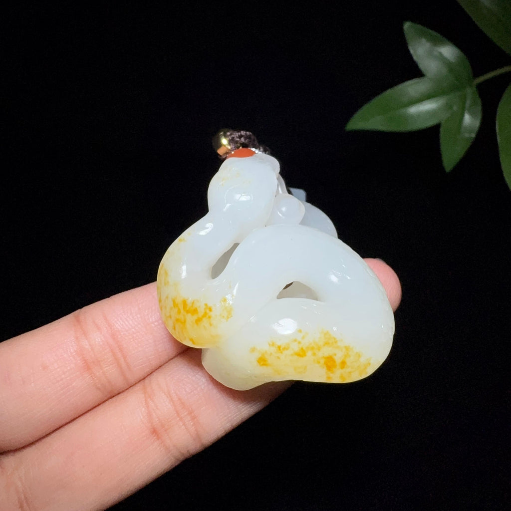 和田玉籽料蛇（41.3g）