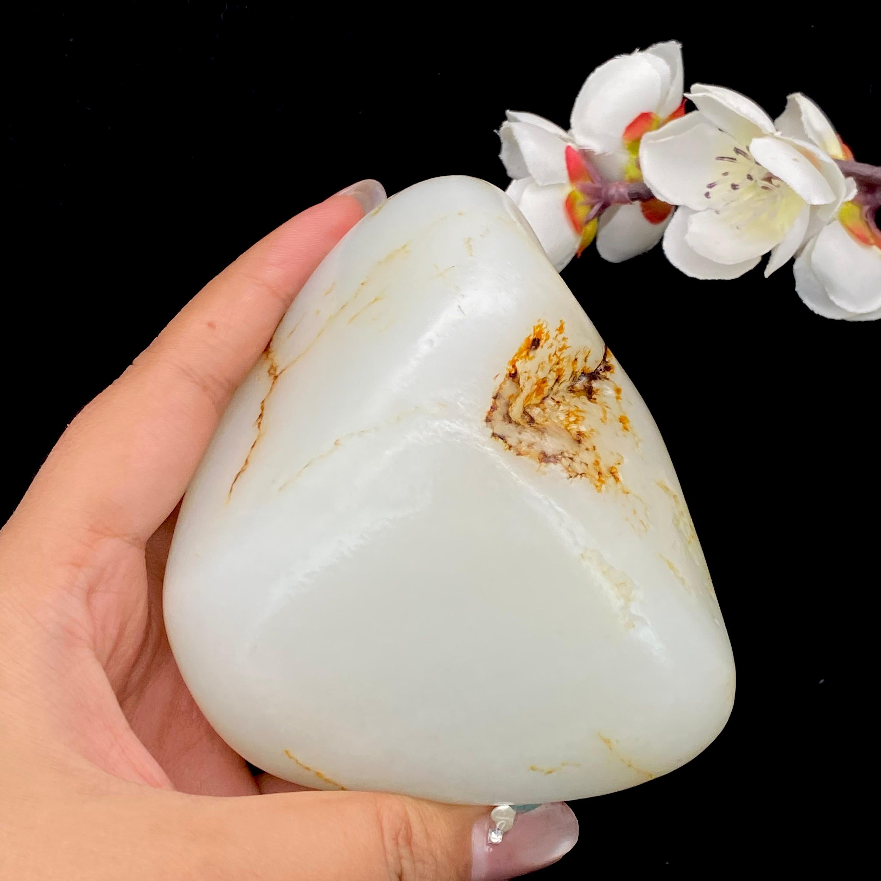 和田玉洒金皮籽料原石（623.8g）