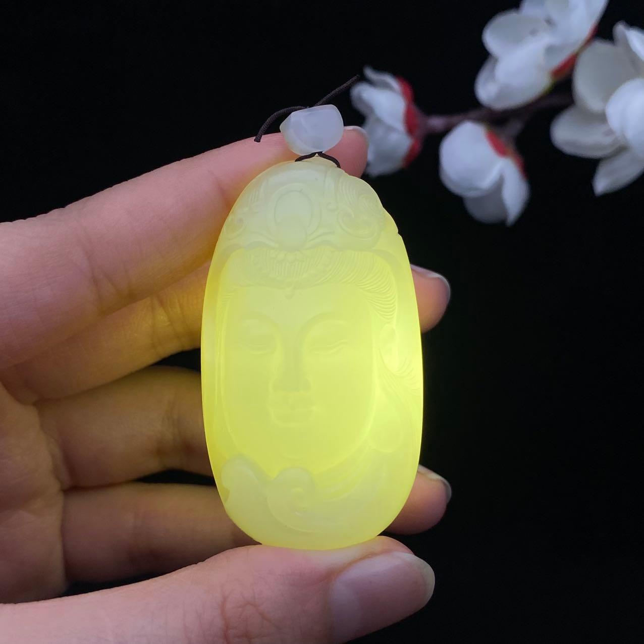 和田玉白玉籽料【观音头】（47.8g）