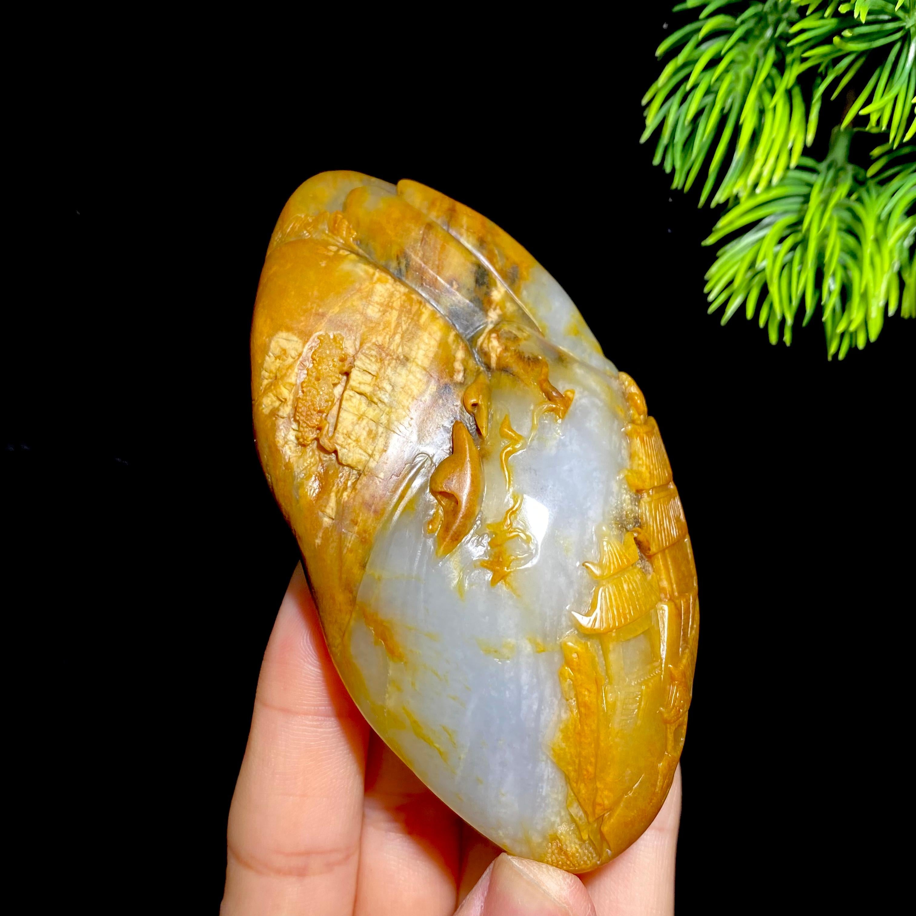 和田玉籽料山水把件（210.4g）