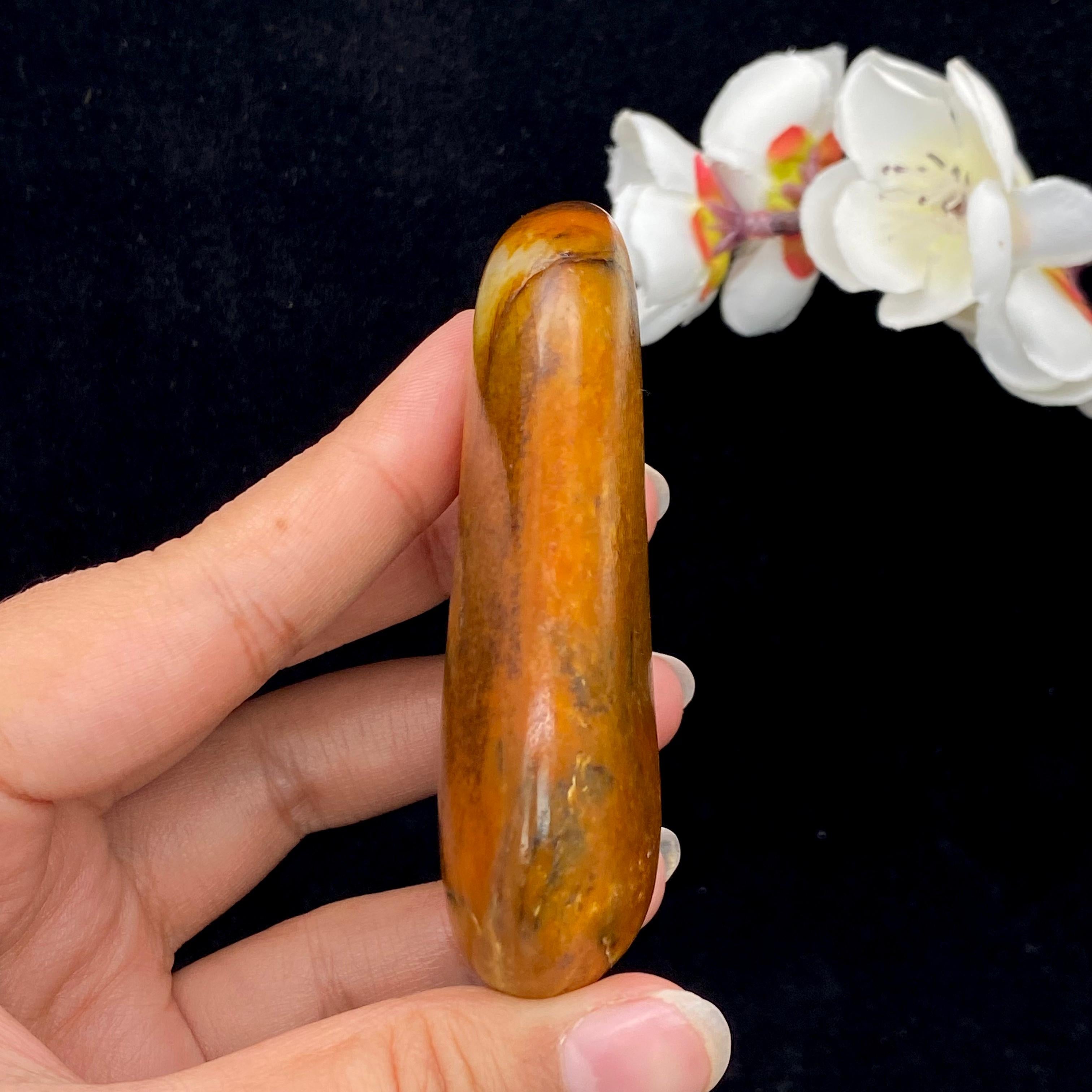和田玉黄沁皮籽料原石（123g）