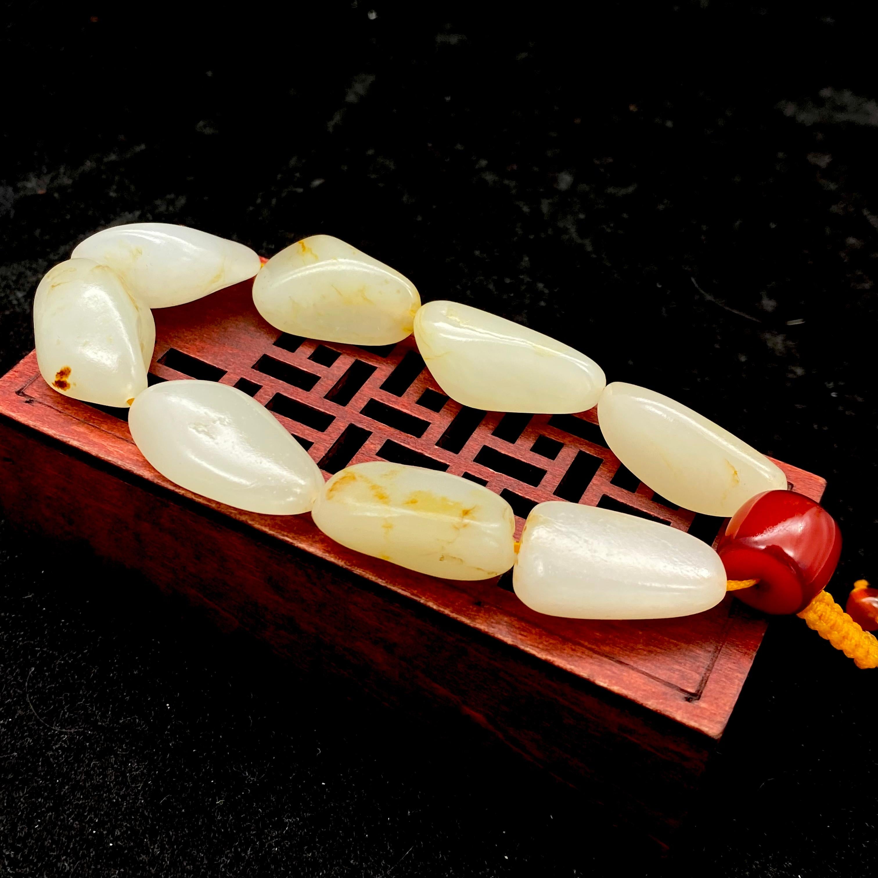 和田玉洒金皮【精品手串】（45.1g）