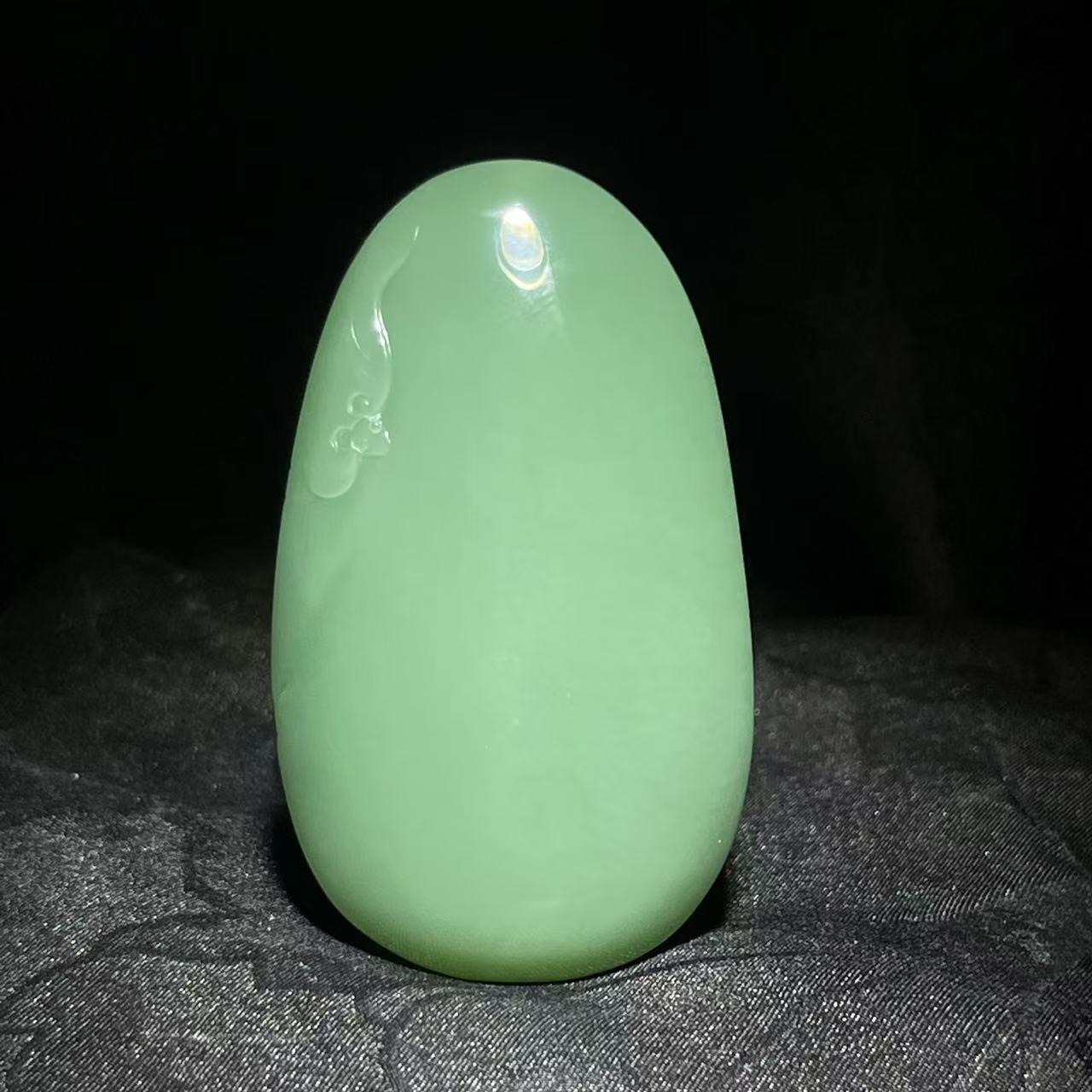 和田玉碧玉粉绿无事牌（42.4g）