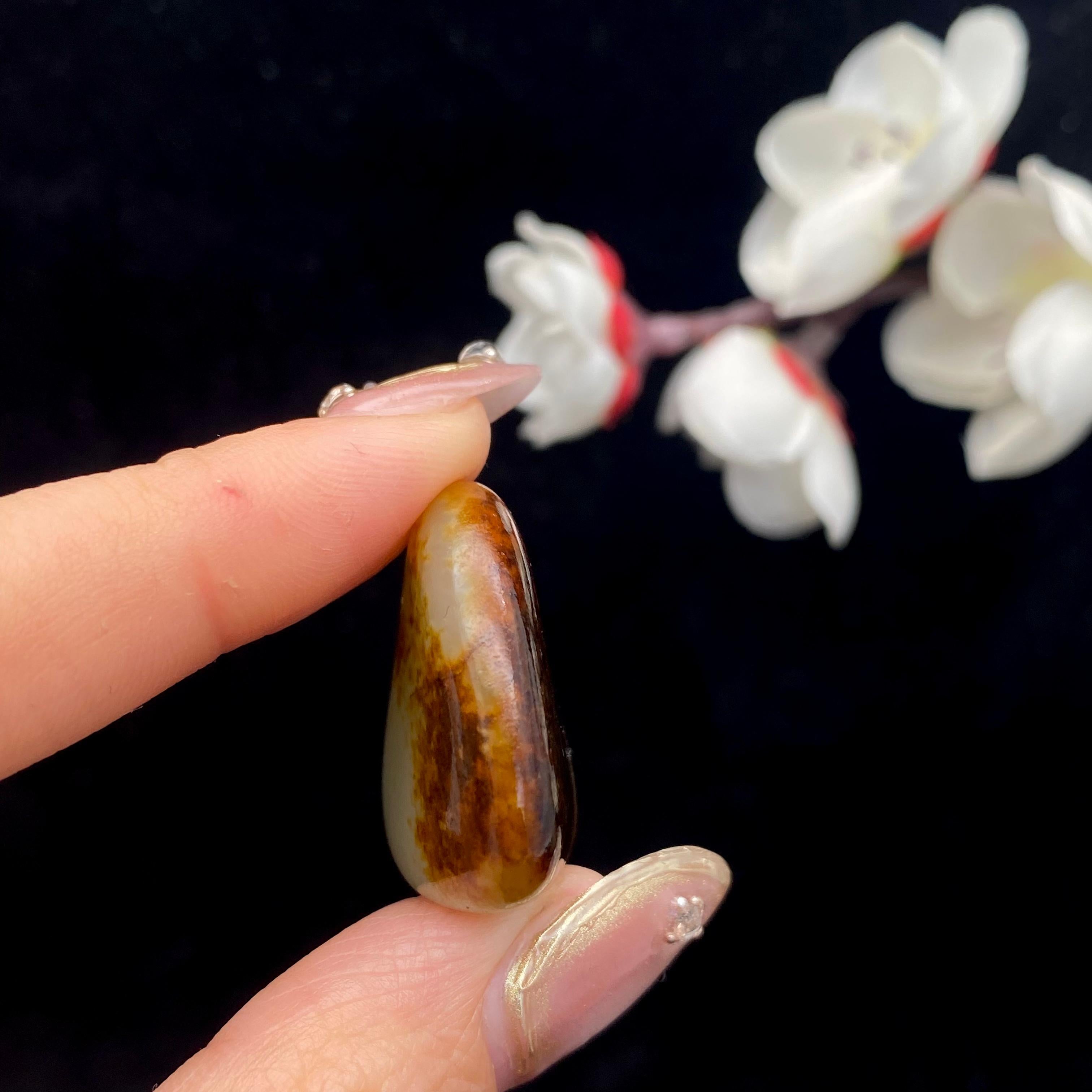 和田玉聚红皮籽料吊坠籽（13.8g）