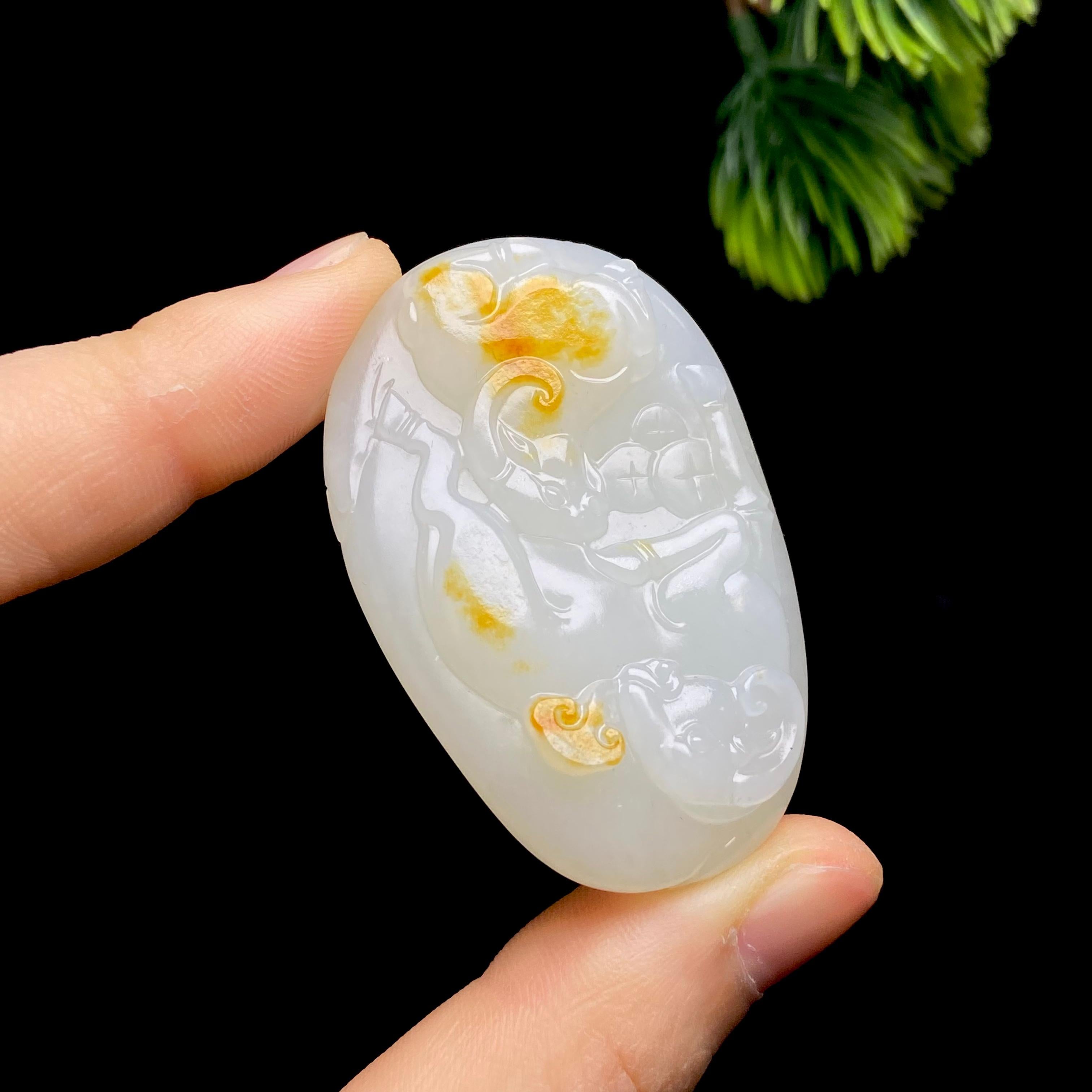 和田玉籽料洋洋如意（41.4g）