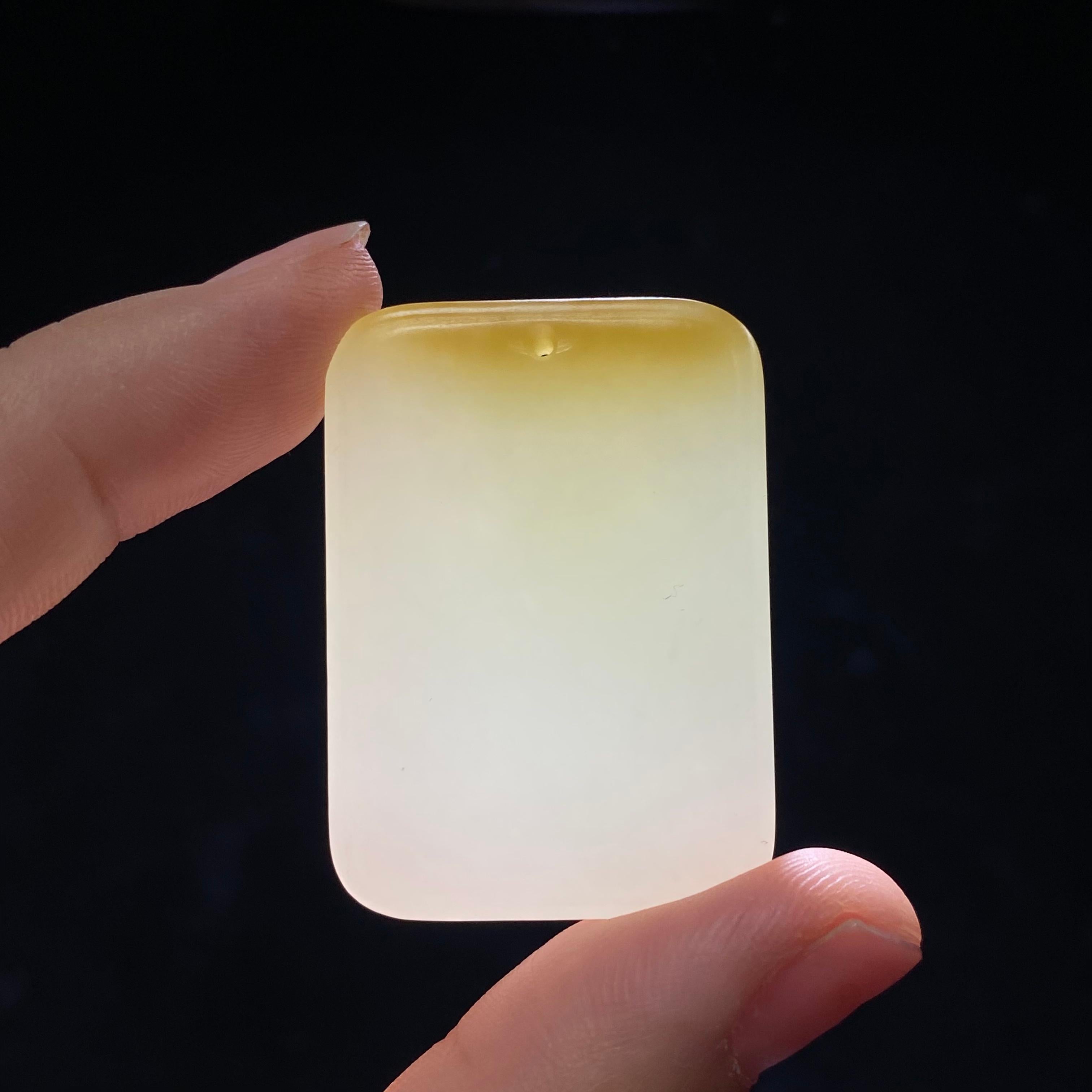 和田玉糖白无事牌（27.5g）