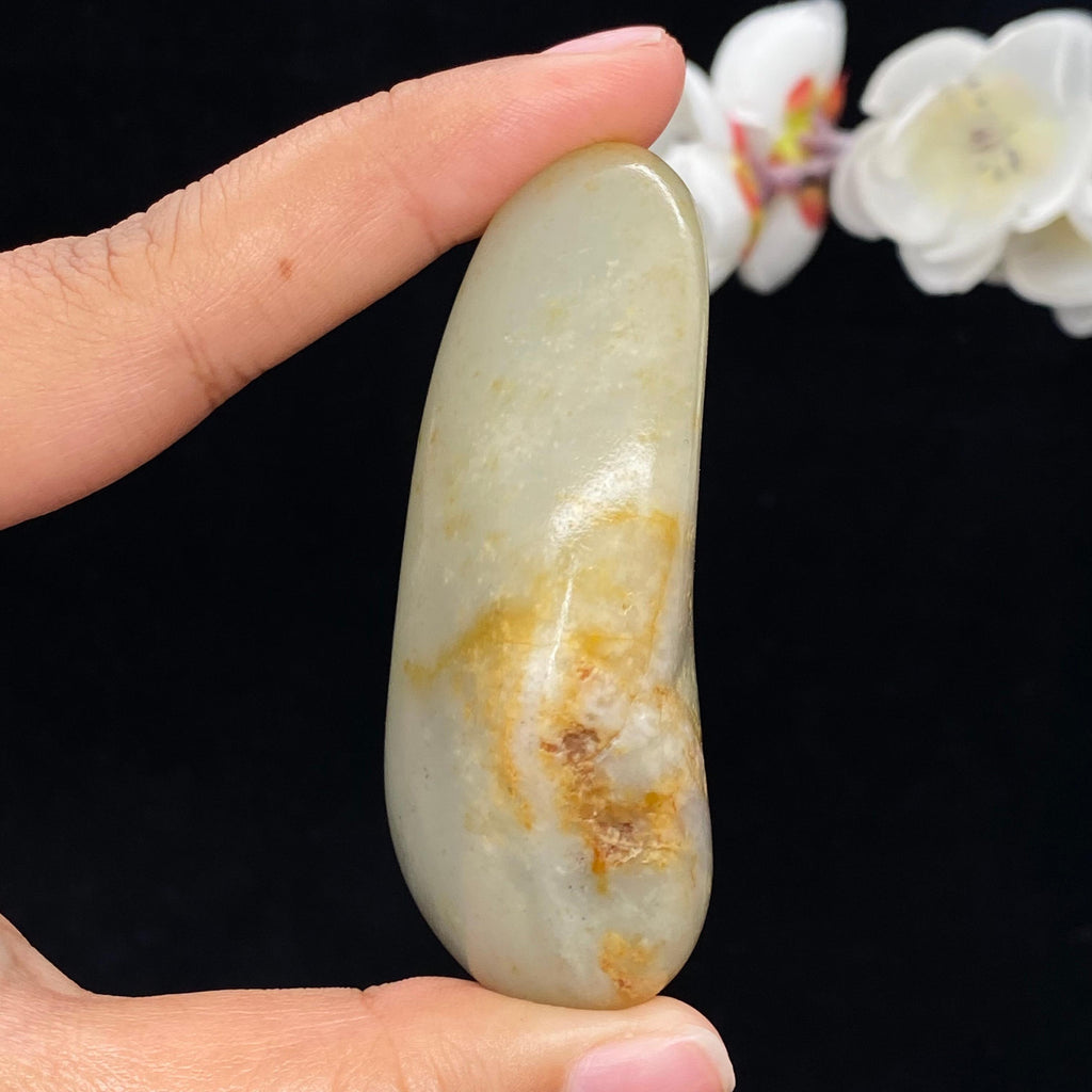 和田玉聚红皮籽料手把件（104.8g）