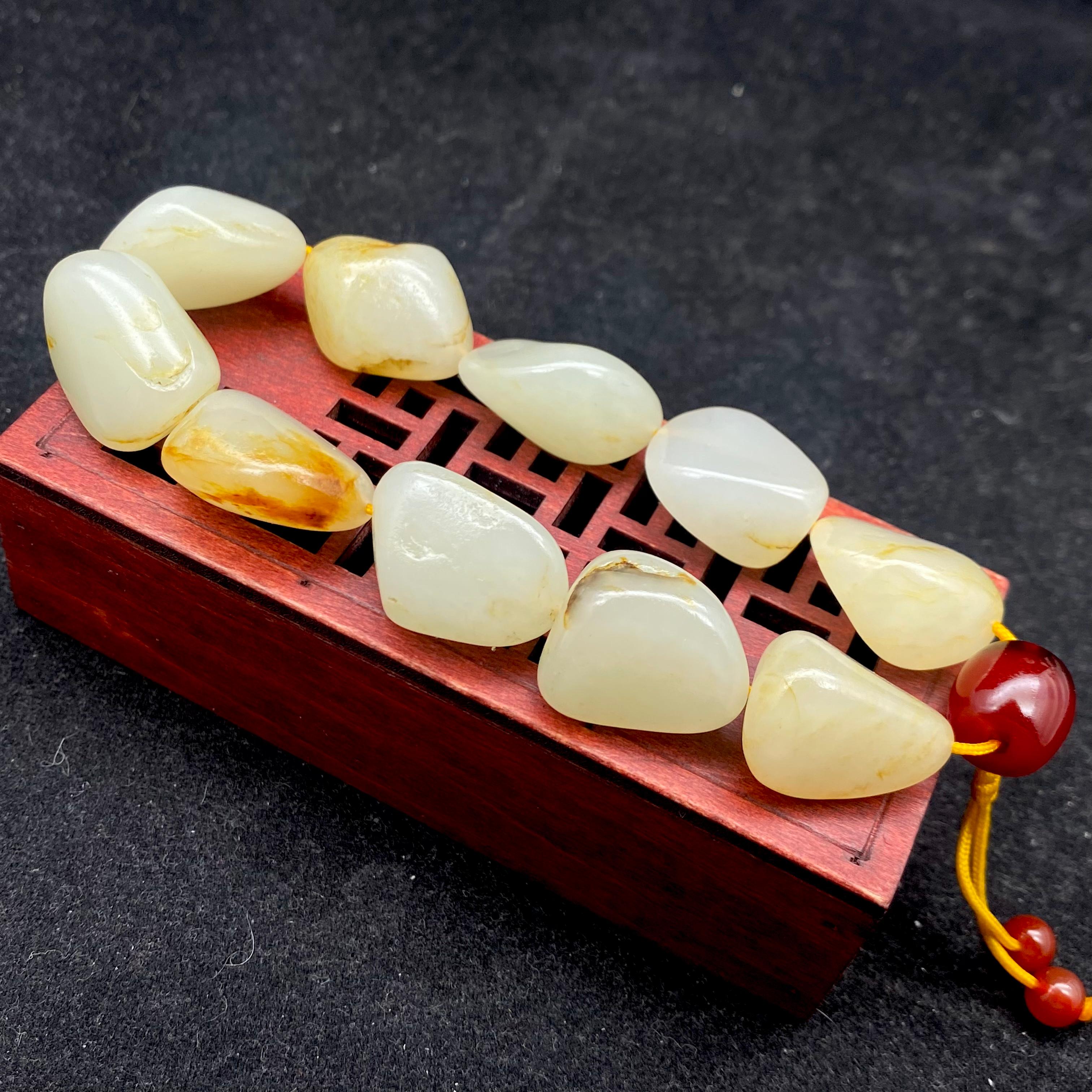 和田玉洒金皮【精品手串】（64g）