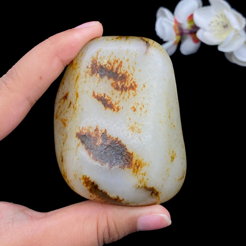 和田玉洒红皮籽料手把件（215.9g）